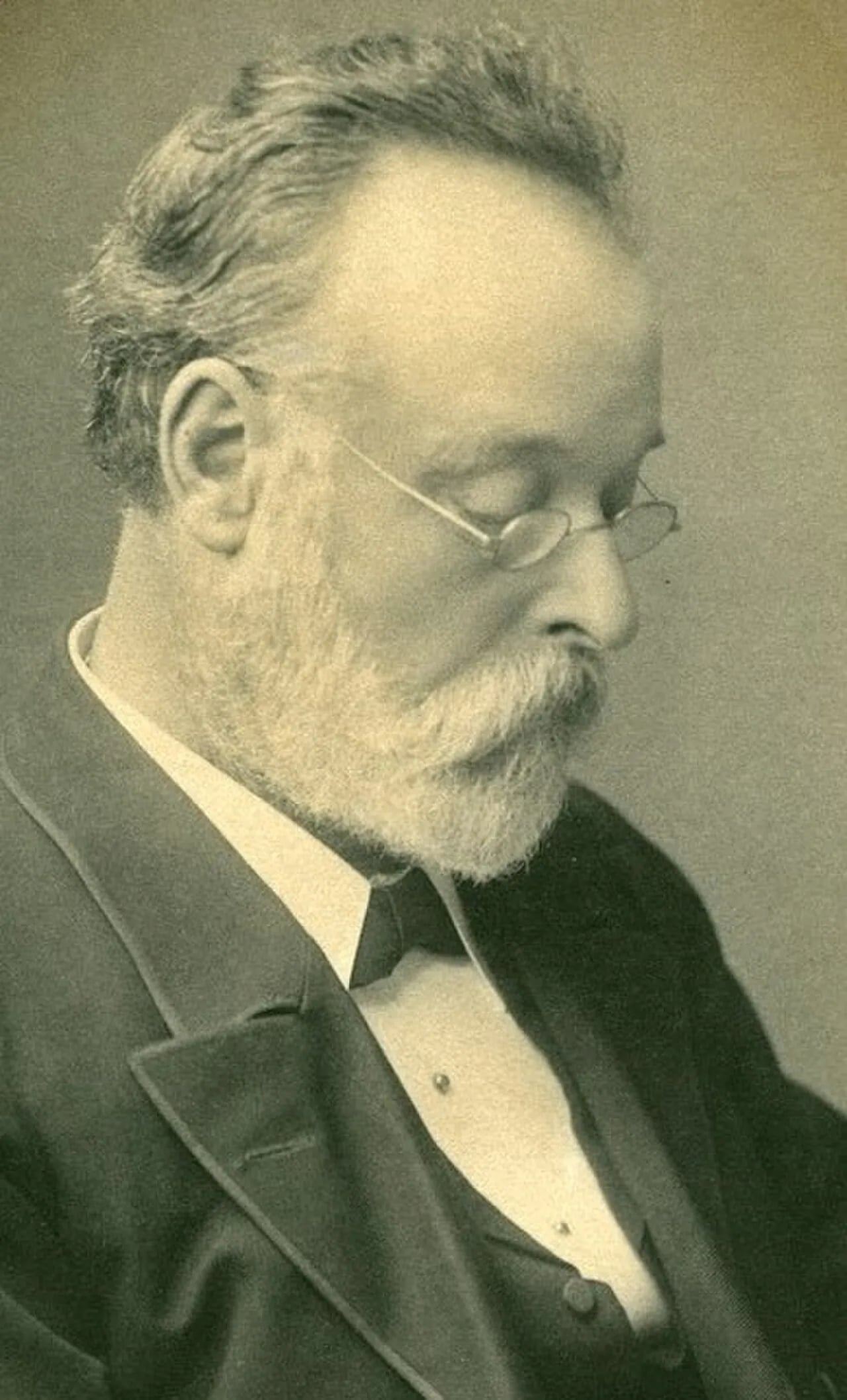 Portrait of William Henry Bundey (1838–1909) – memorial page