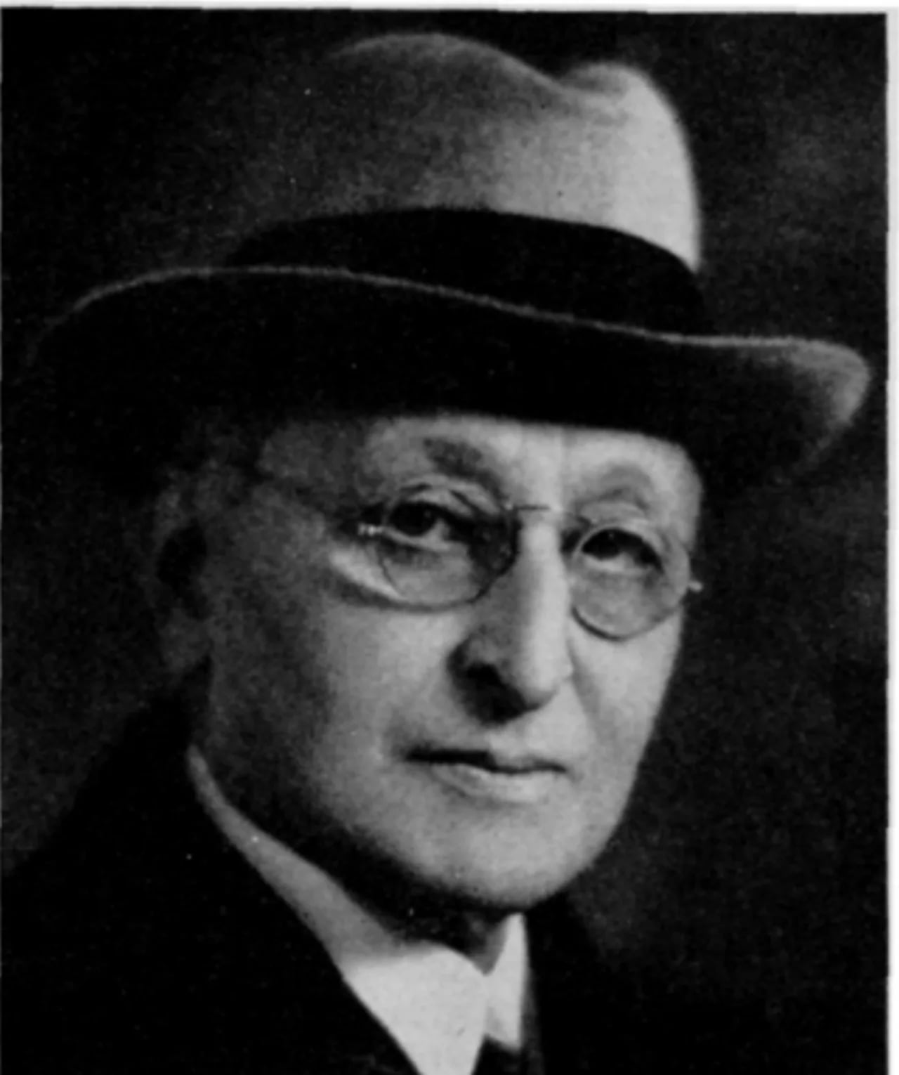 Porträt von Charles Keller (1868–1949) – Gedenkseite