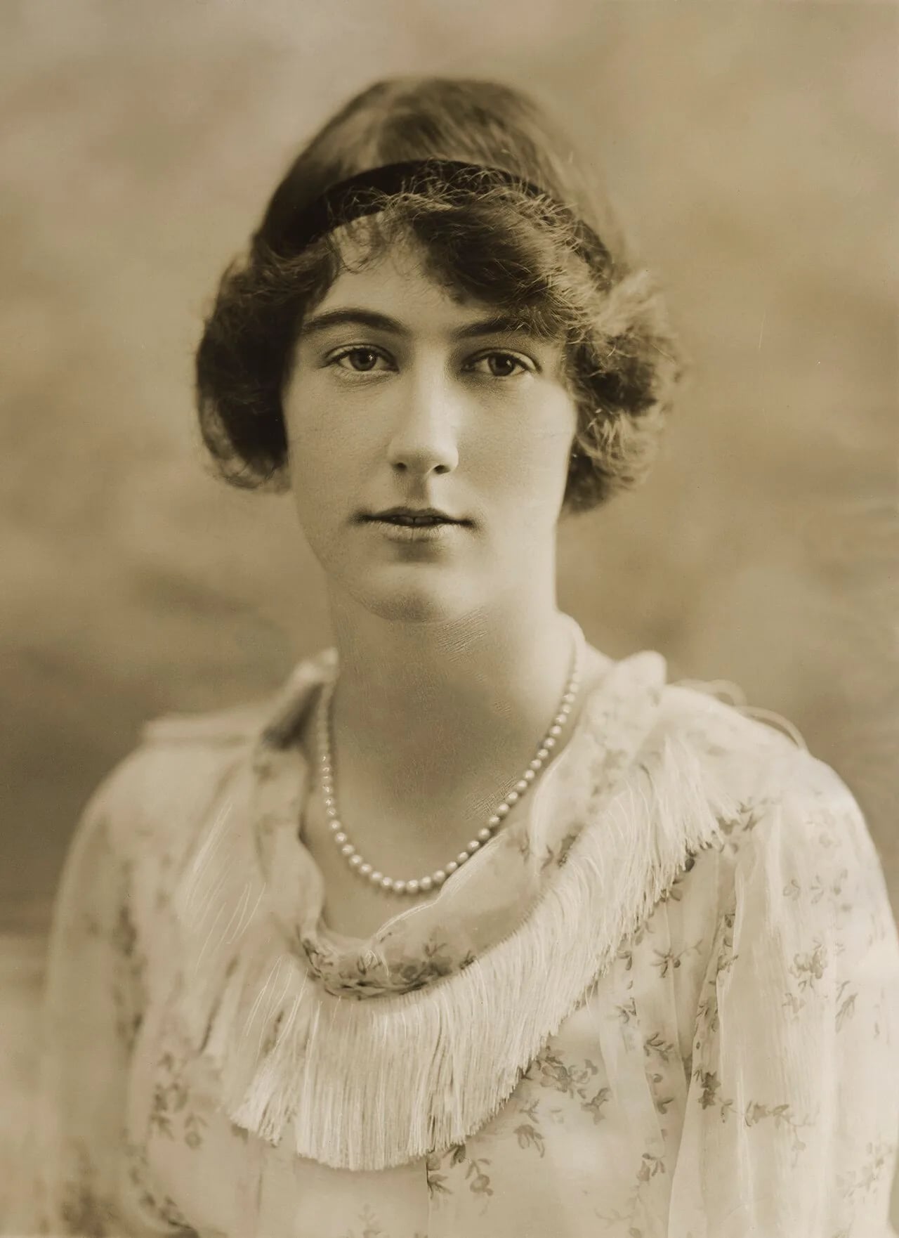 Portrait of Dorothy Macmillan (1900–1966) – memorial page