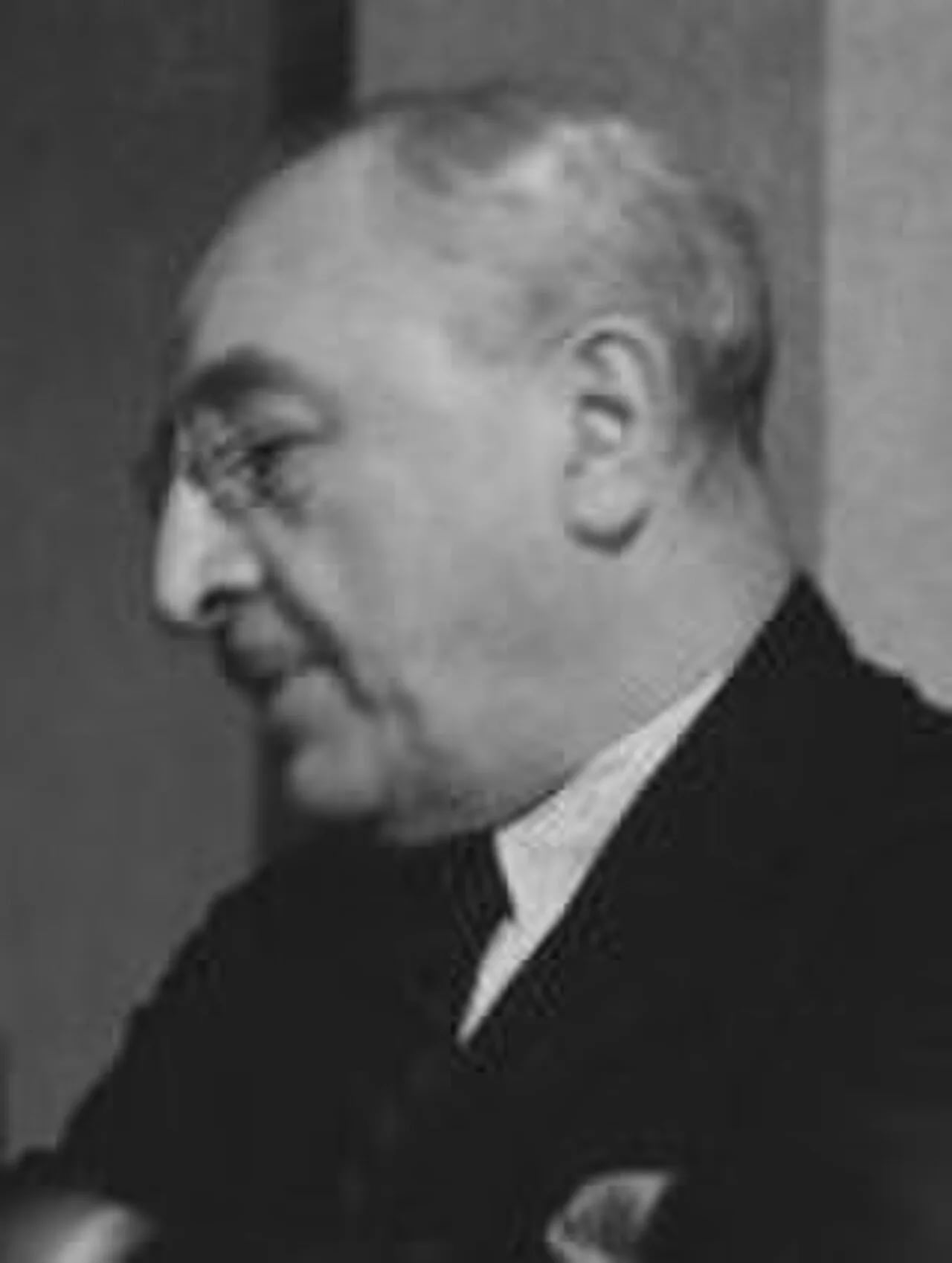 Portrait of Johannes van den Broek (1882–1946) – memorial page