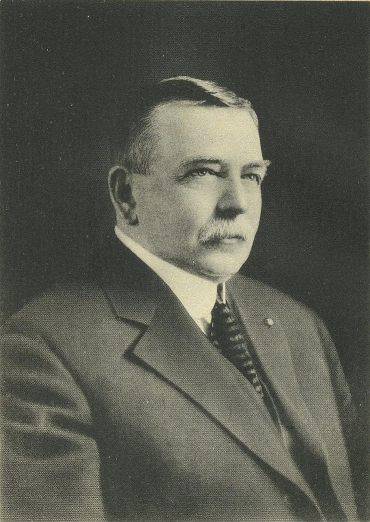 Portrait of Dorr Felt (1862–1930) – memorial page