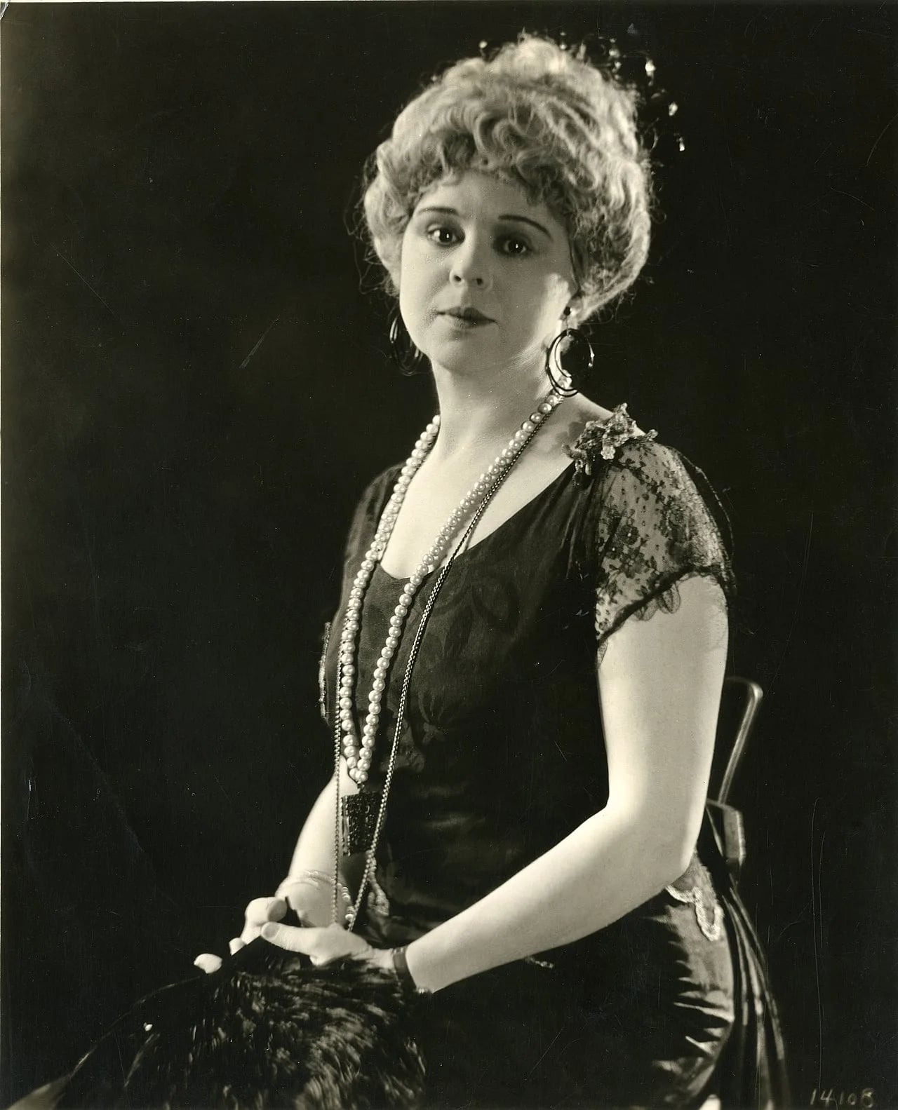 Portrait of Dot Farley (1881–1971) – memorial page