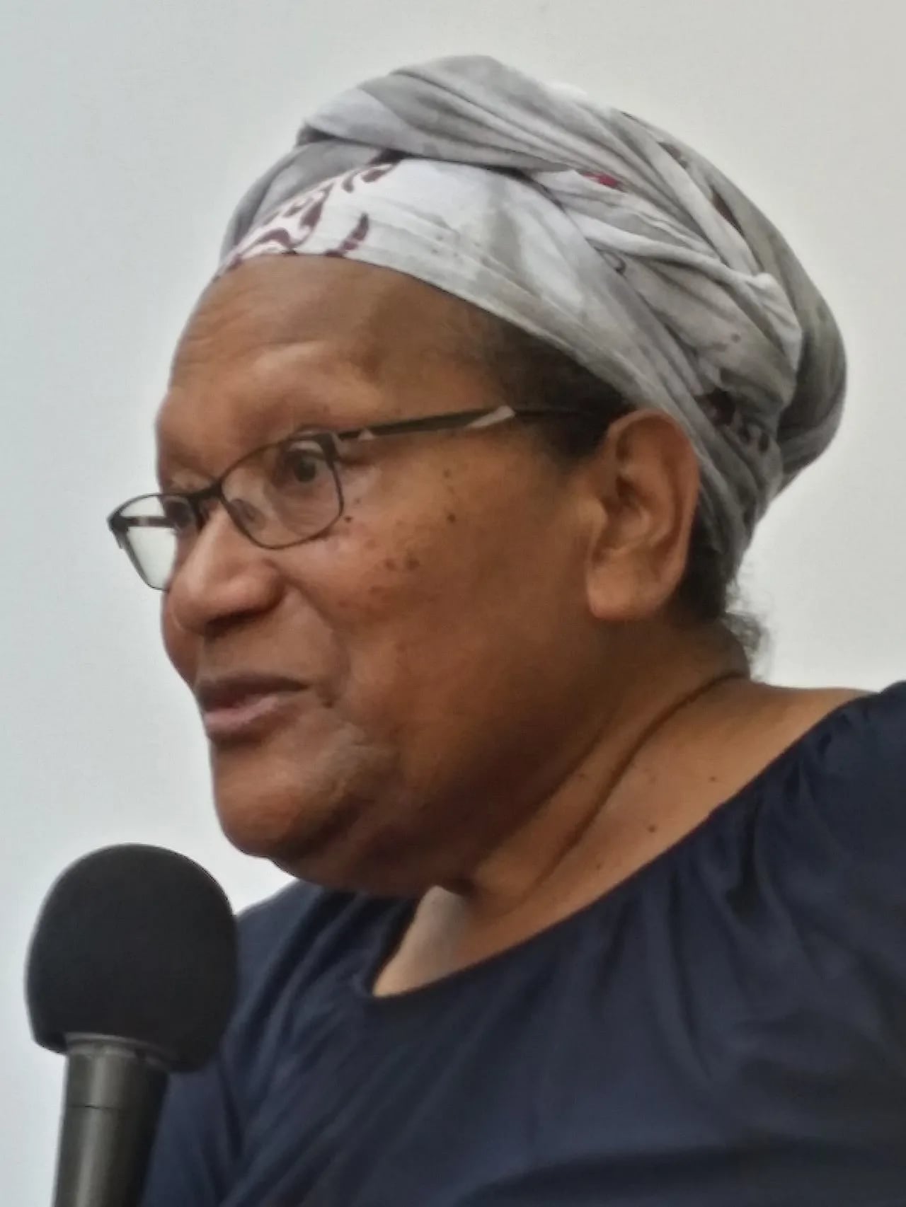 Porträt von Déwé Gorodey (1949–2022) – Gedenkseite