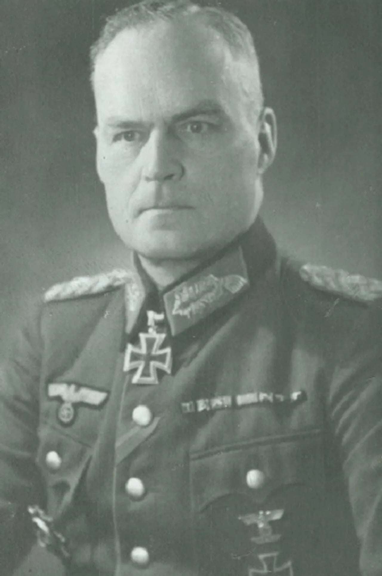 Portrait of Hellmuth Reymann (1892–1988) – memorial page