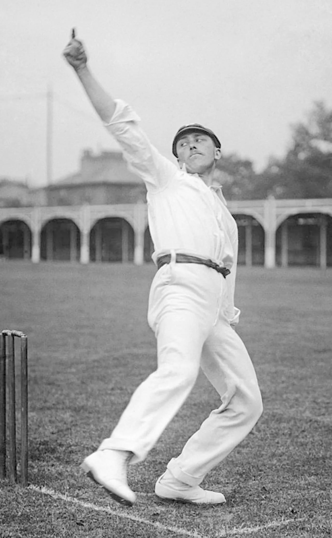 Portrait of Wilfred Rhodes (1877–1973) – memorial page