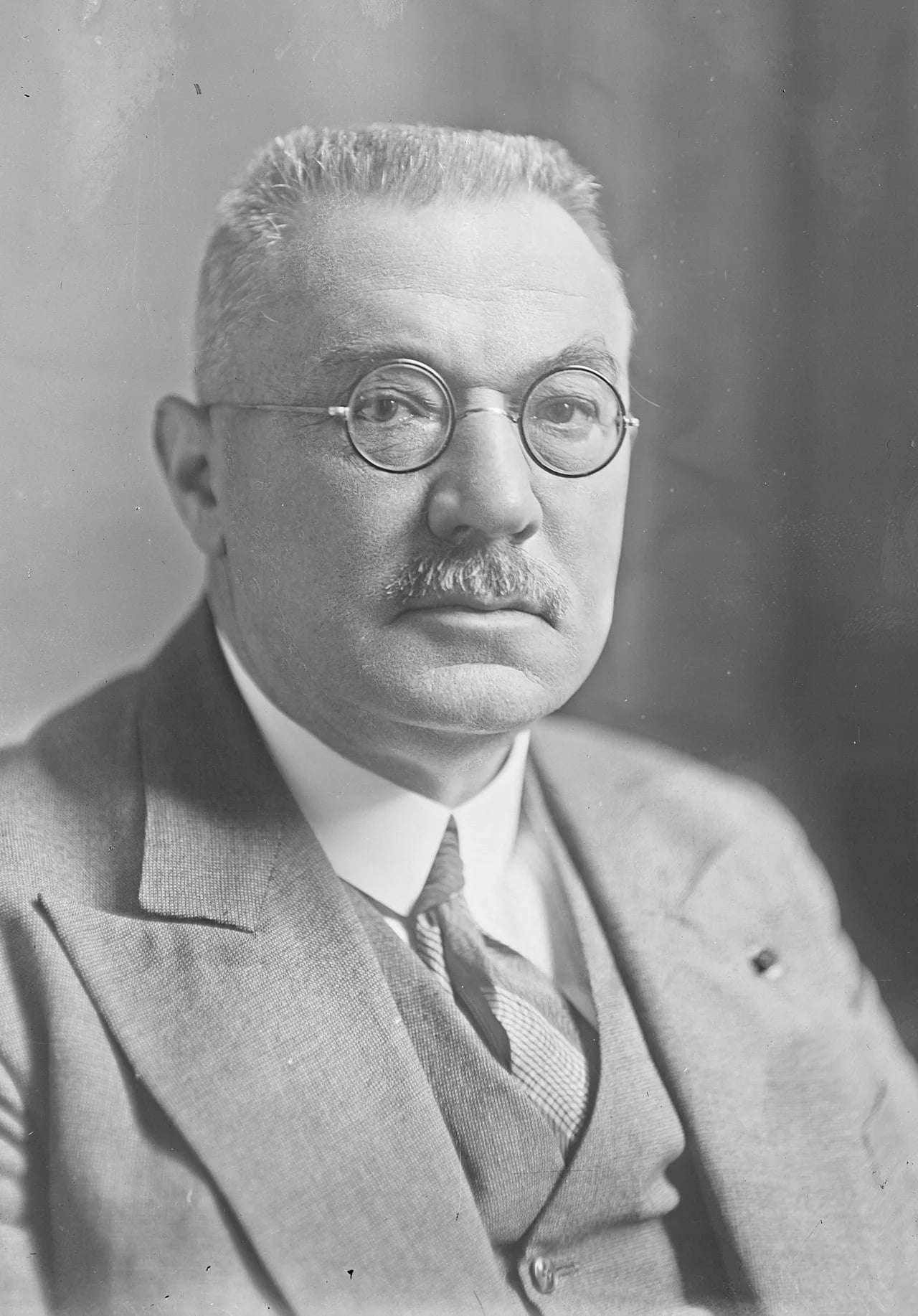 Portrait of Edmond Labbé (1868–1944) – memorial page