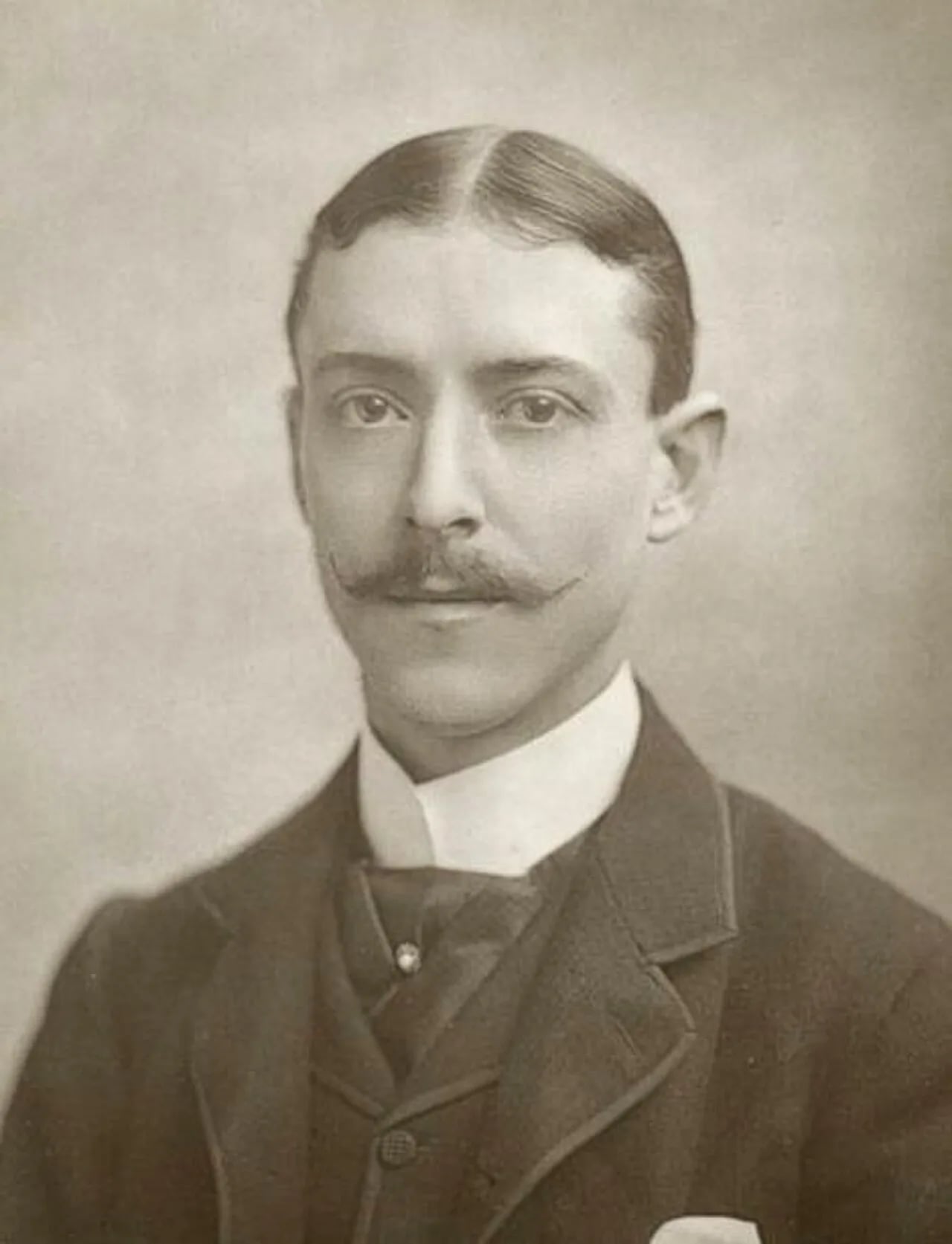 Portrait of Edward Denny Bacon (1860–1938) – memorial page