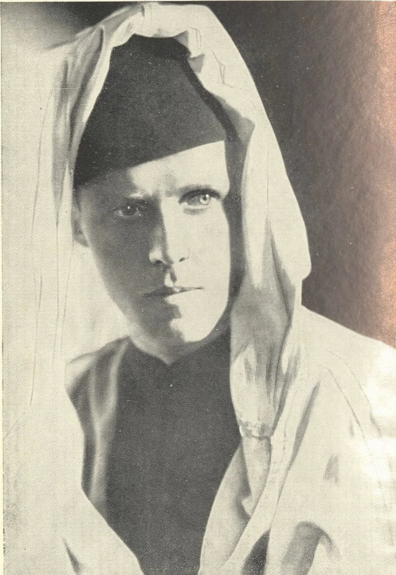 Portrait of Knud Holmboe (1902–1931) – memorial page