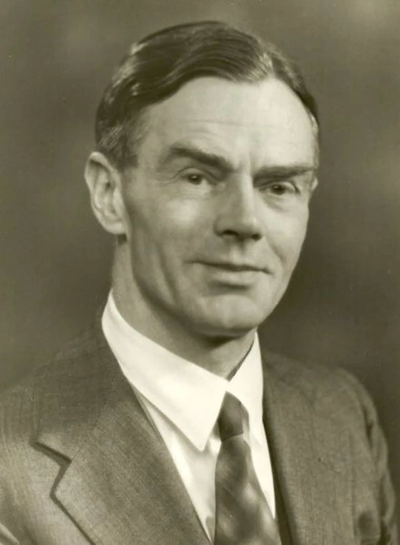 Portrait of Owen Barfield (1898–1997) – memorial page
