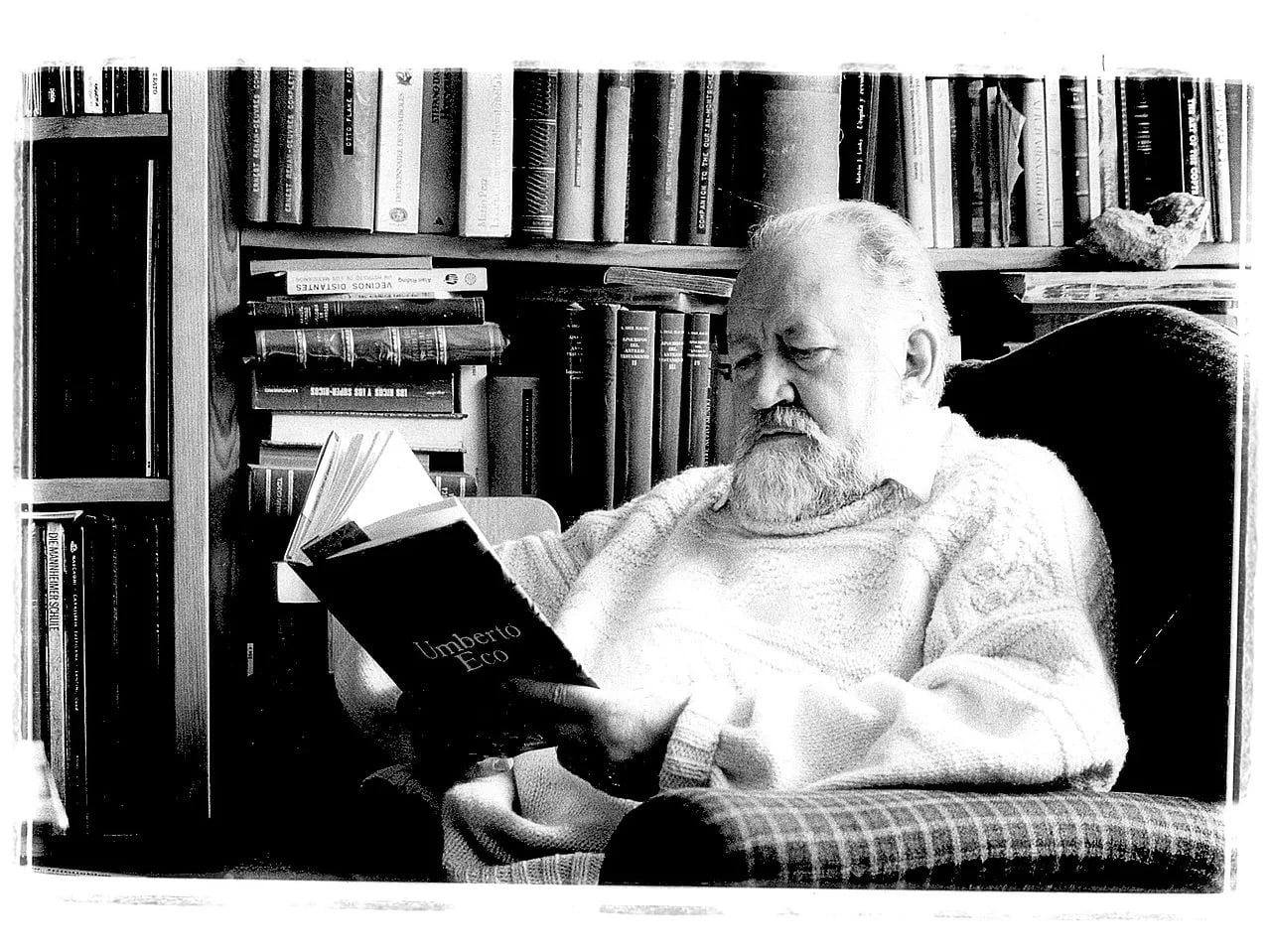 Portrait of Ernesto de la Peña (1927–2012) – memorial page