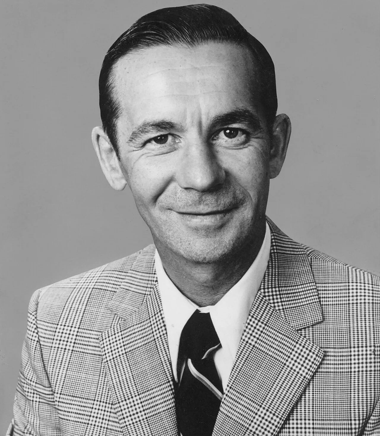 Portrait of Emile Francis (1926–2022) – memorial page