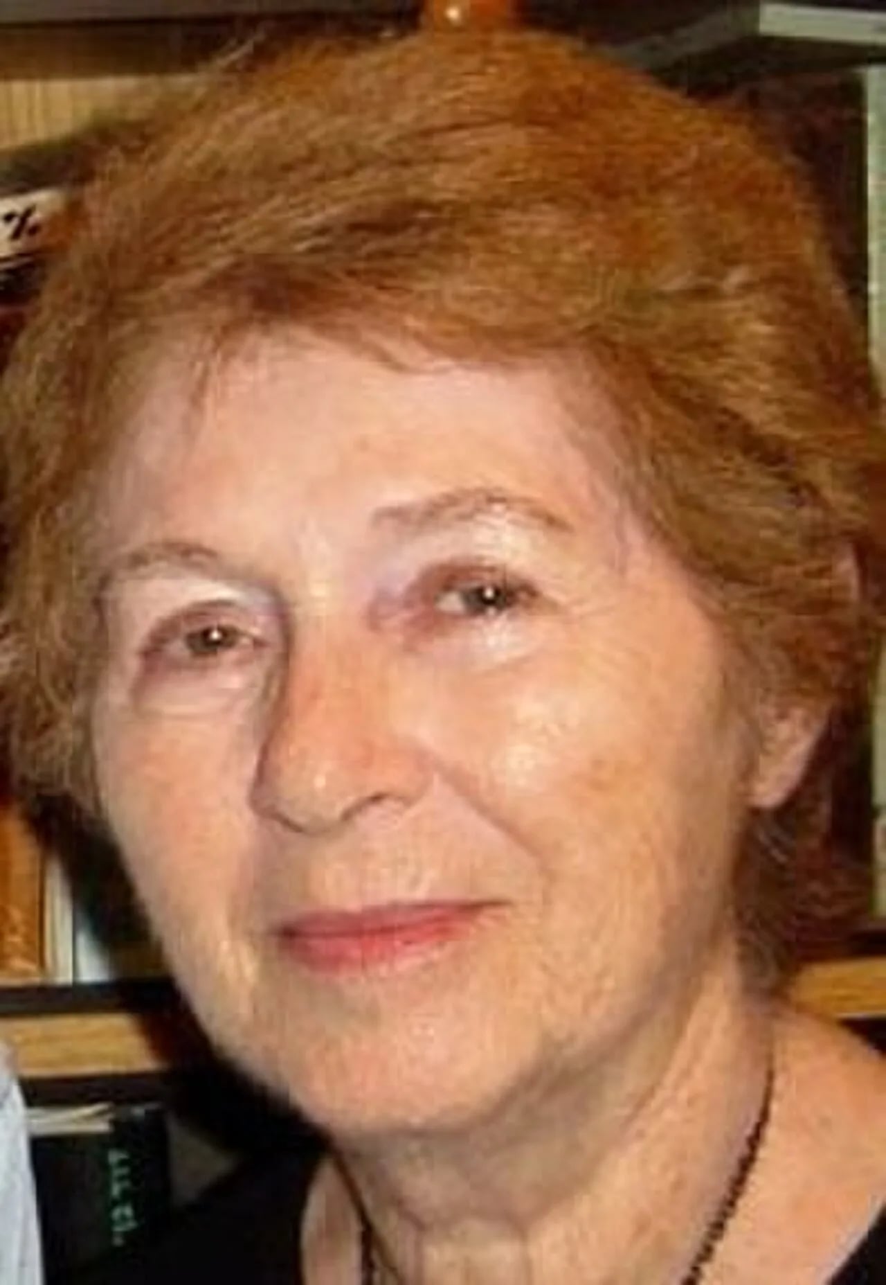 Portrait of Tehila Ofer (1930–2025) – memorial page