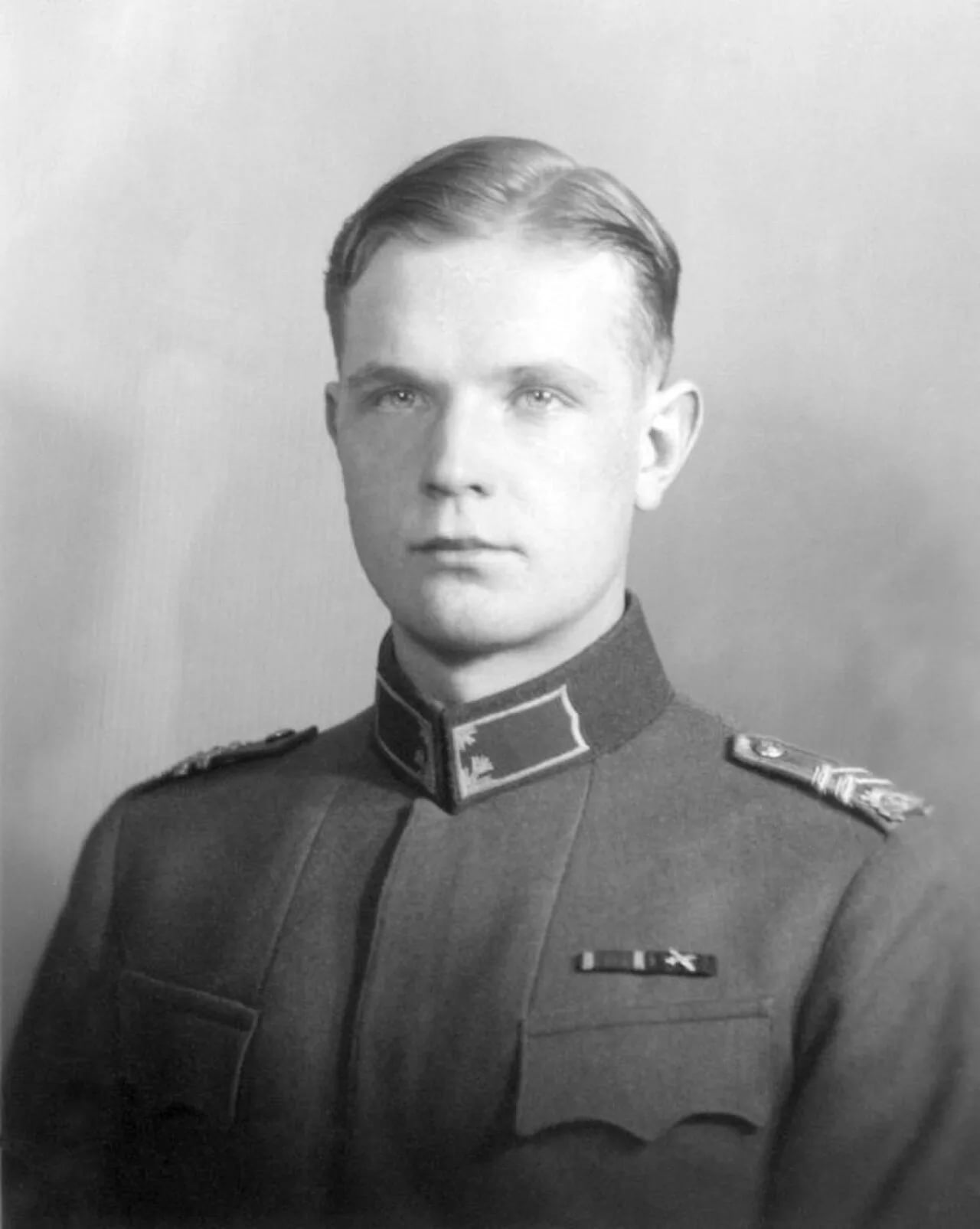 Portrait of Erkki Rintala (1918–1941) – memorial page