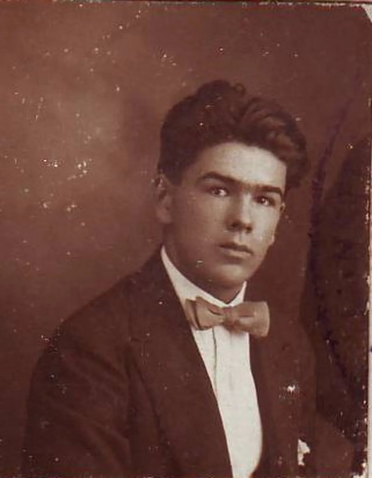 Portrait of Ernest Frayssinet (1901–1989) – memorial page