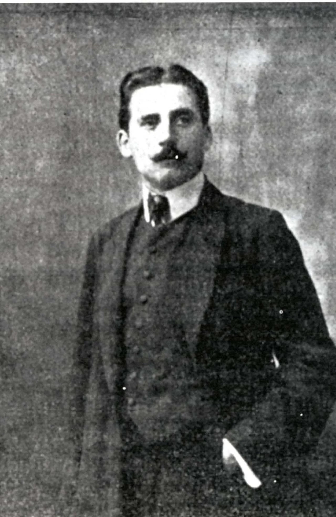 Porträt von Ernesto Aurini (1873–1947) – Gedenkseite