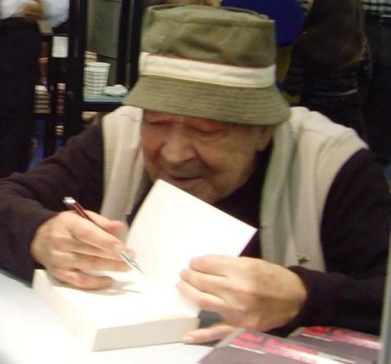 Portrait of Erol Günaydın (1933–2012) – memorial page