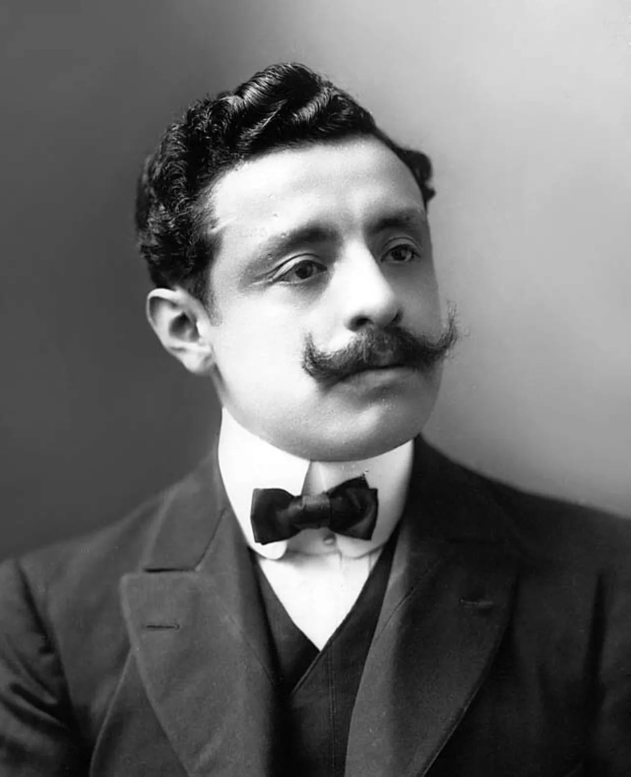 Porträt von Pedro Paulet (1874–1945) – Gedenkseite