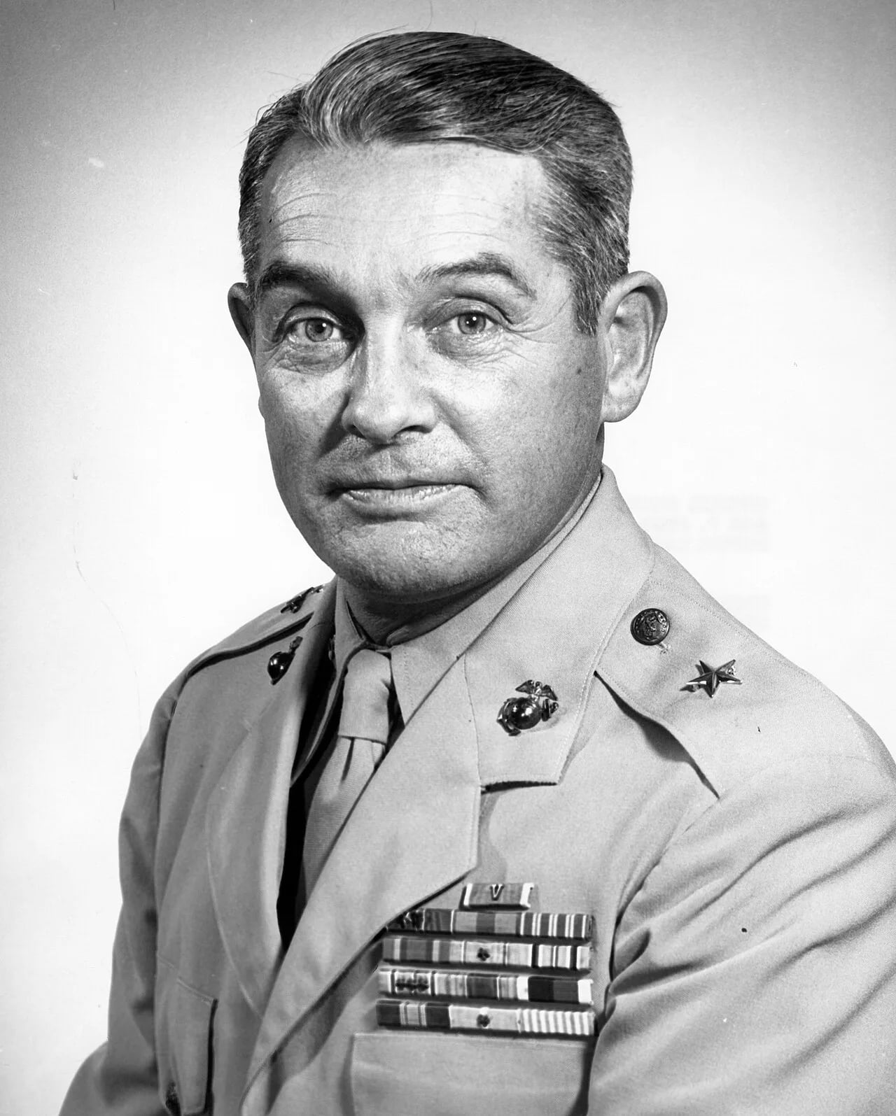 Porträt von Jack P. Juhan (1904–2002) – Gedenkseite