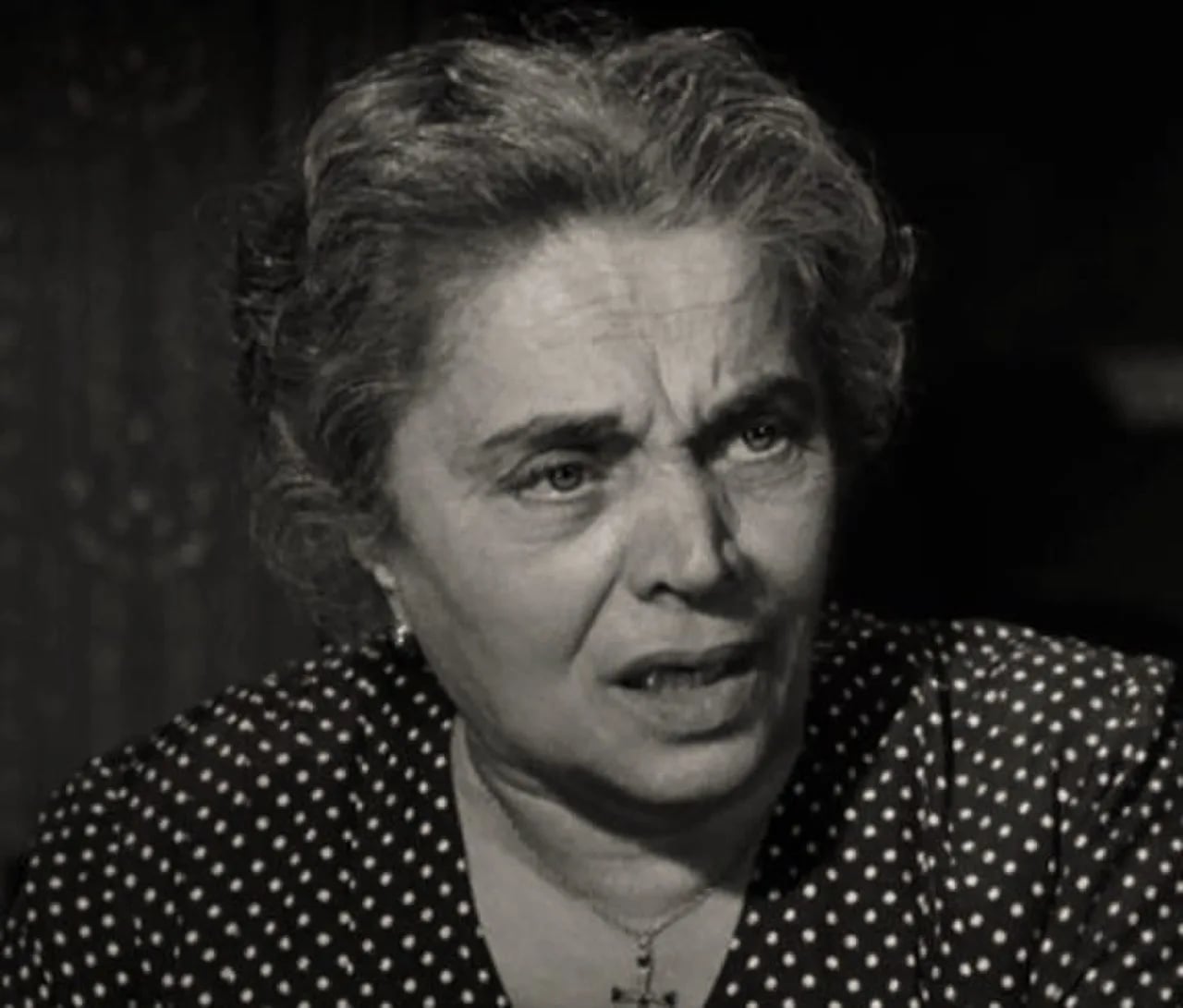 Portrait of Esther Minciotti (1888–1962) – memorial page