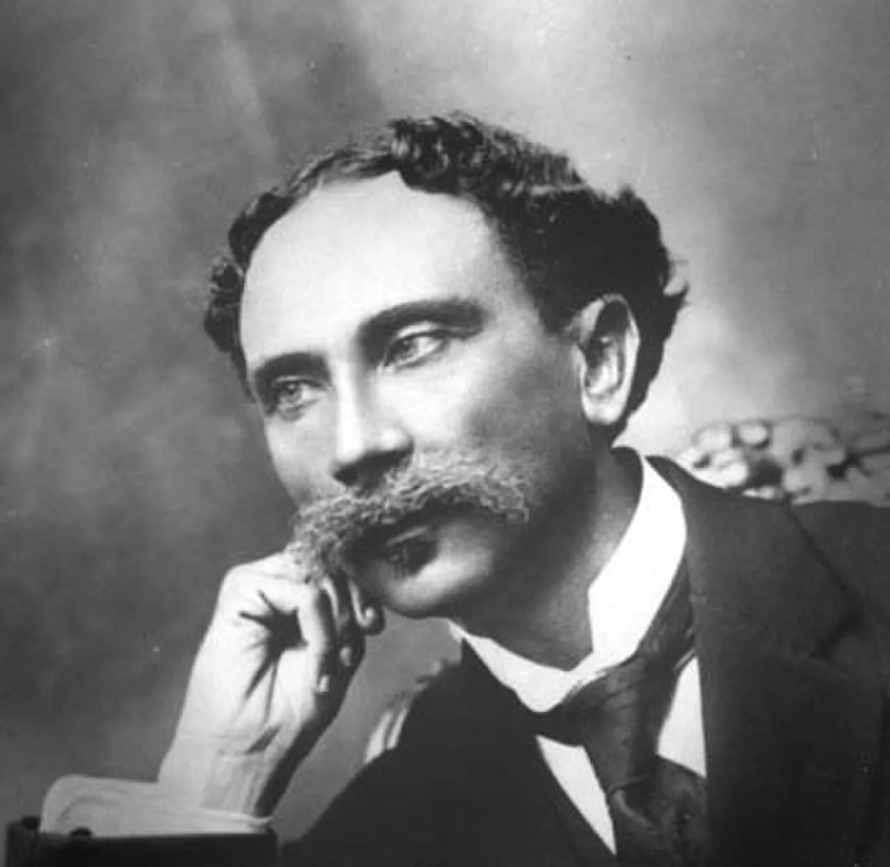 Portrait of Etzer Vilaire (1872–1951) – memorial page