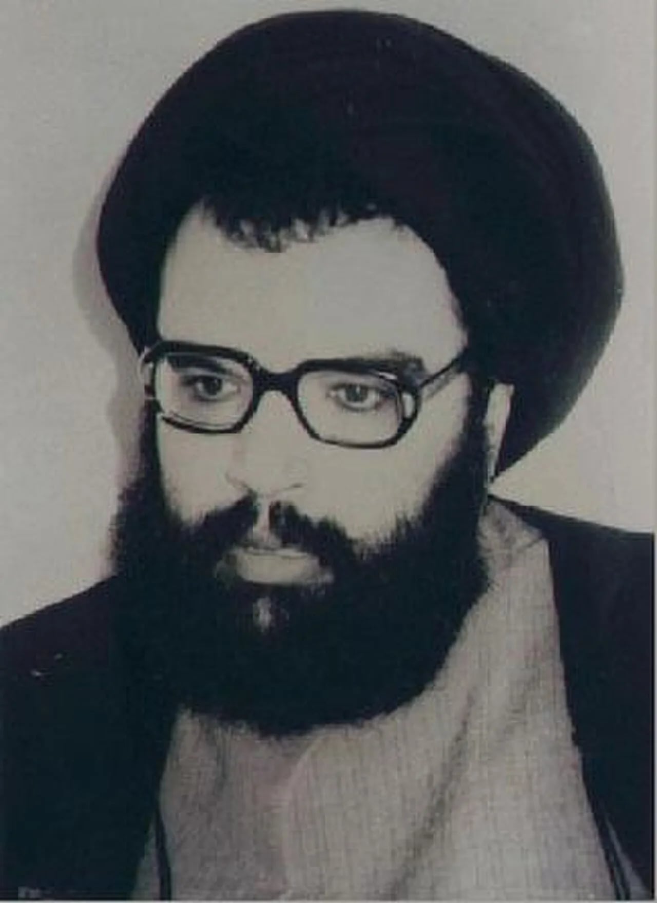Portrait of Abbas al-Musawi (1952–1992) – memorial page