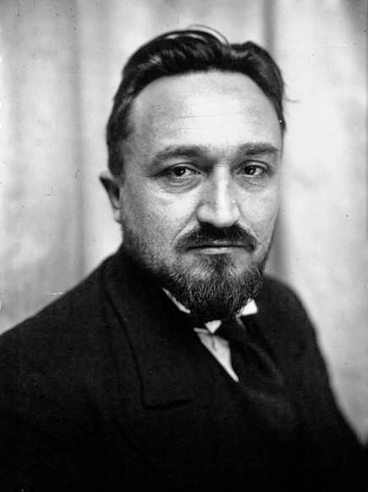 Portrait of Eugène Frot (1893–1983) – memorial page
