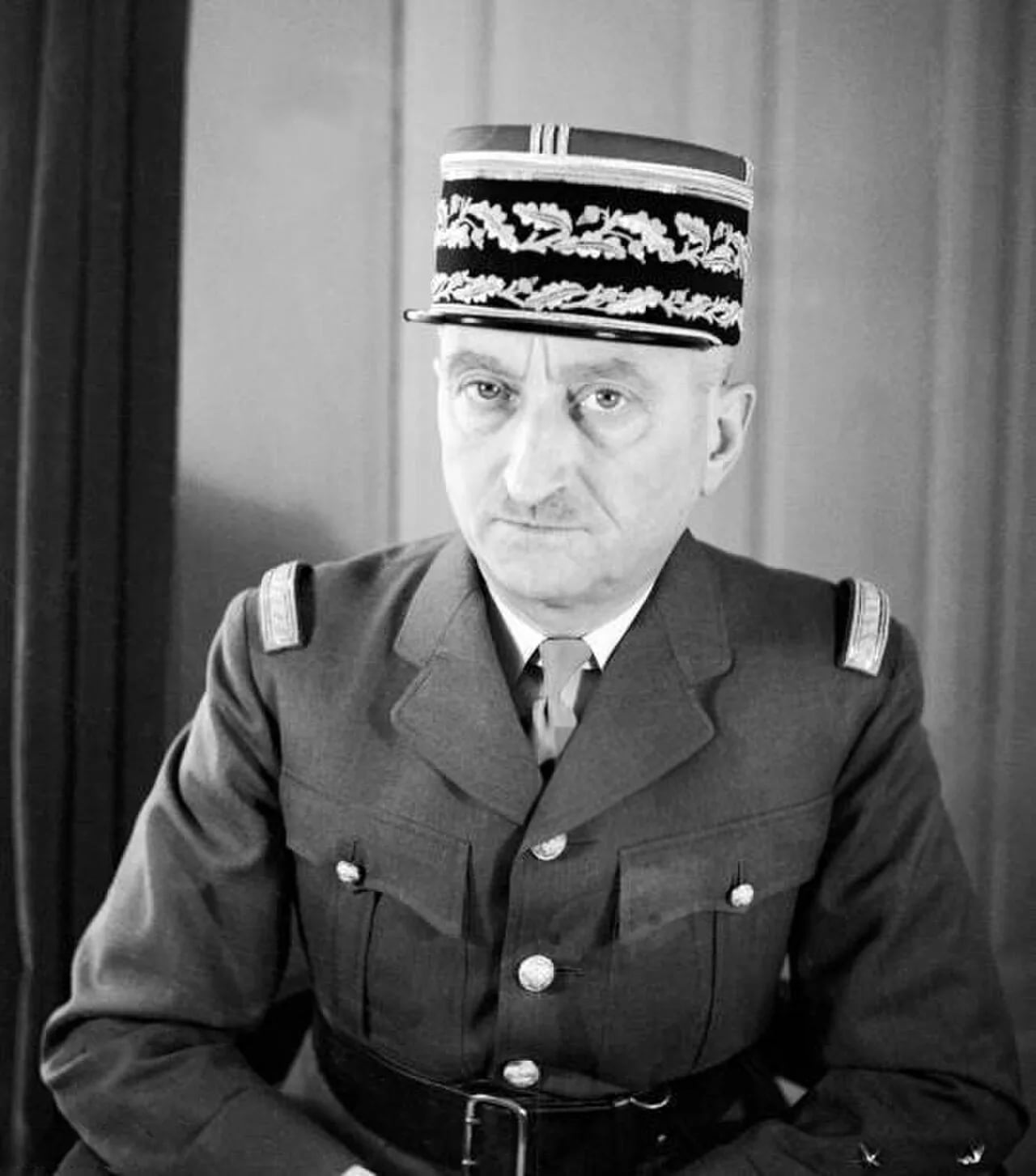 Porträt von Eugène Marie Louis Bridoux (1888–1955) – Gedenkseite