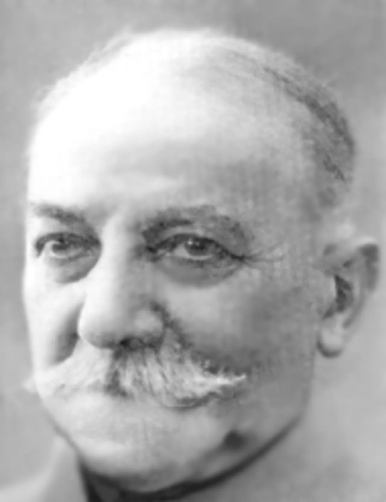 Porträt von Eugène Pierre (1864–1937) – Gedenkseite