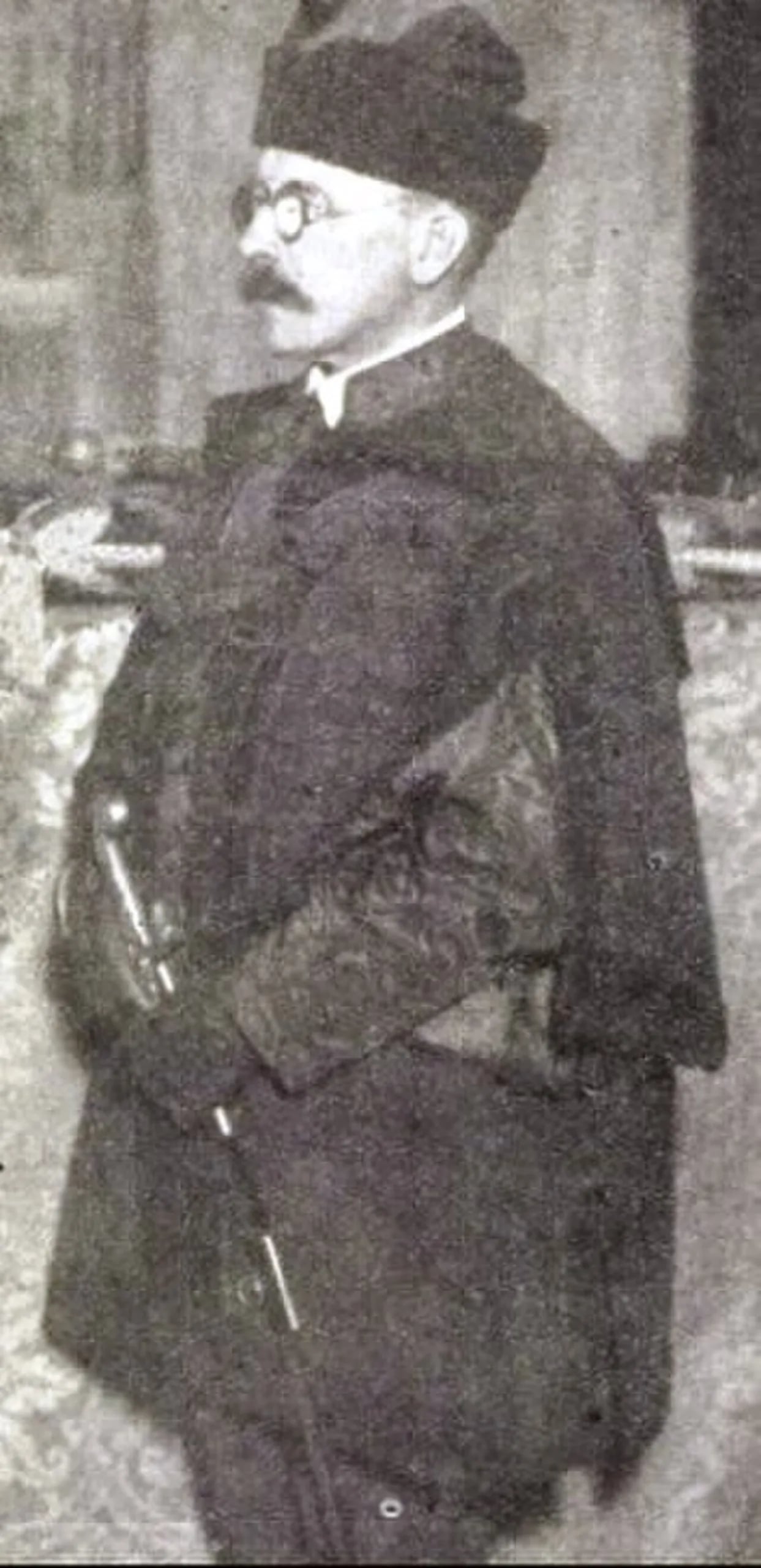 Porträt von Gyula Ambrózy (1884–1954) – Gedenkseite