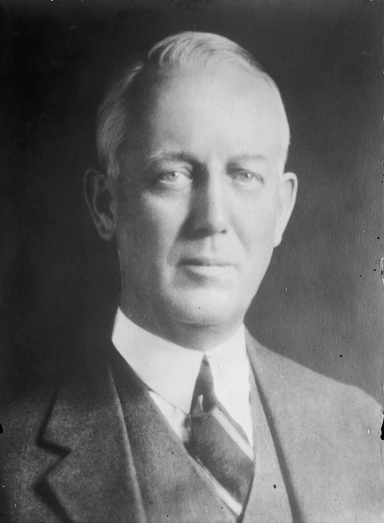 Portrait of Frank L. Smith (1867–1950) – memorial page