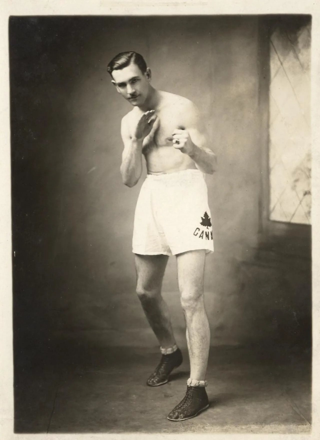 Portrait of Raymond Smillie (1904–1993) – memorial page