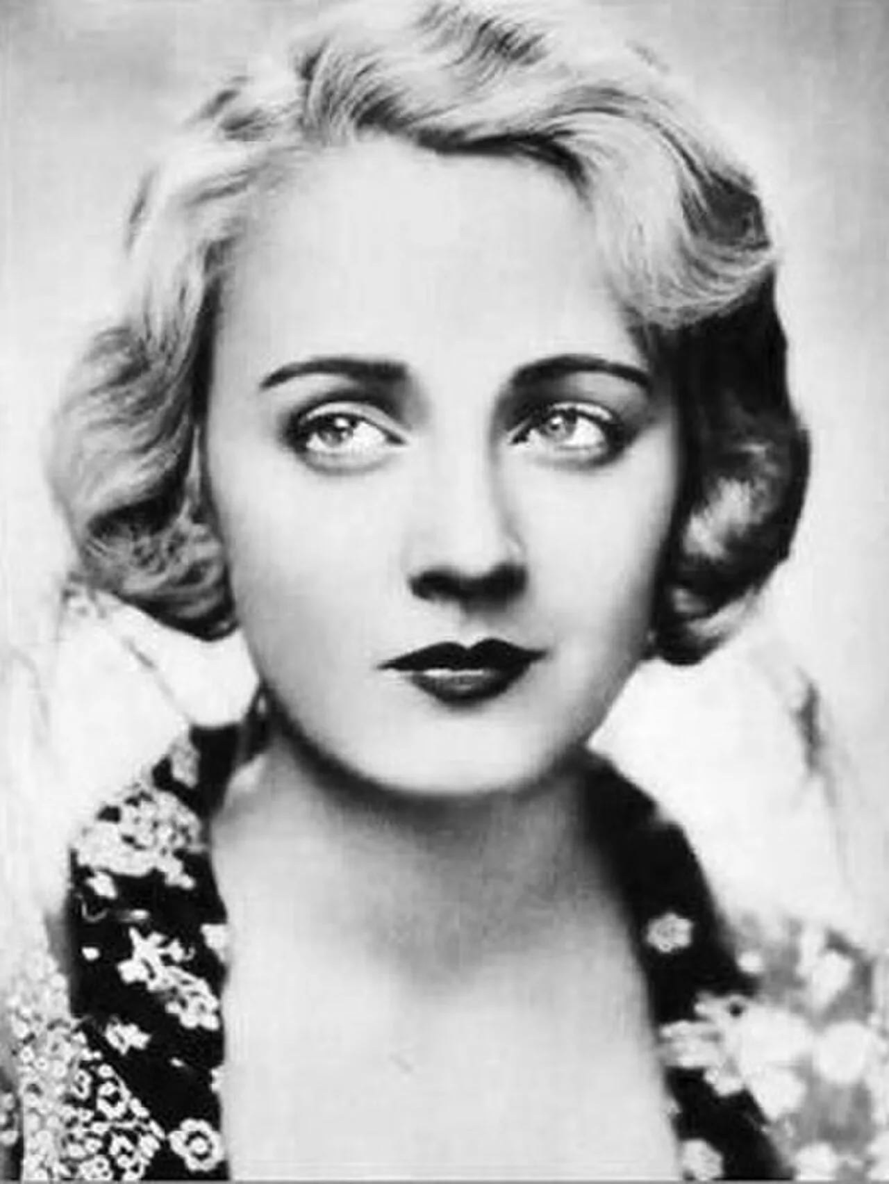 Portrait of Josephine Dunn (1906–1983) – memorial page