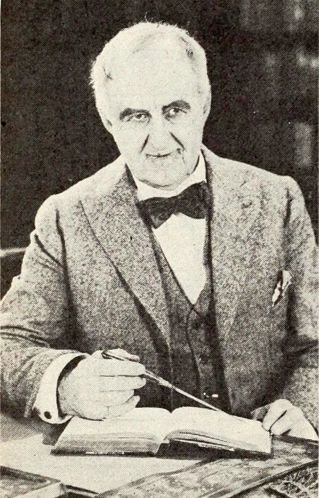 Porträt von Frank Currier (1857–1928) – Gedenkseite
