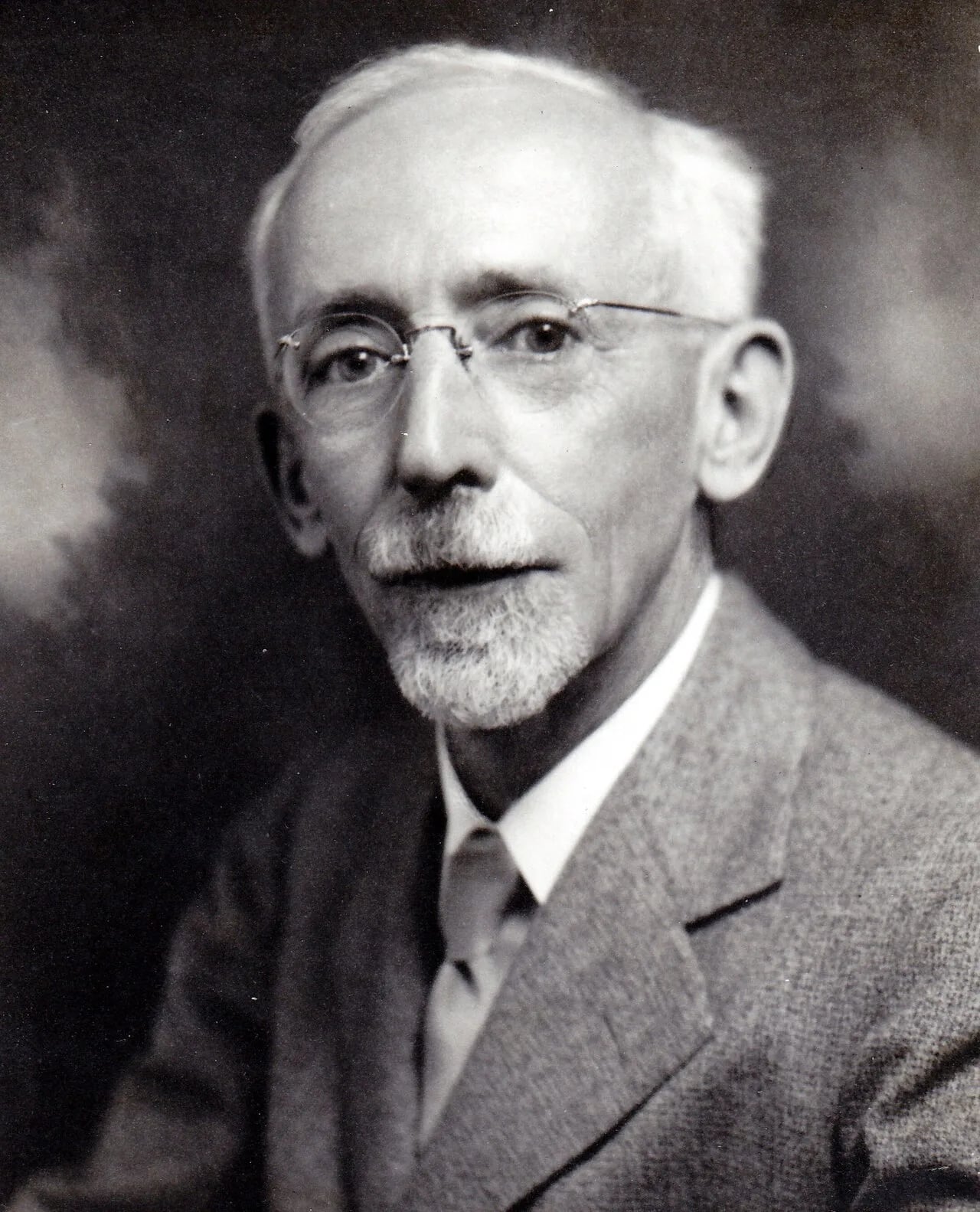Porträt von Frank Eugene Lutz (1879–1943) – Gedenkseite