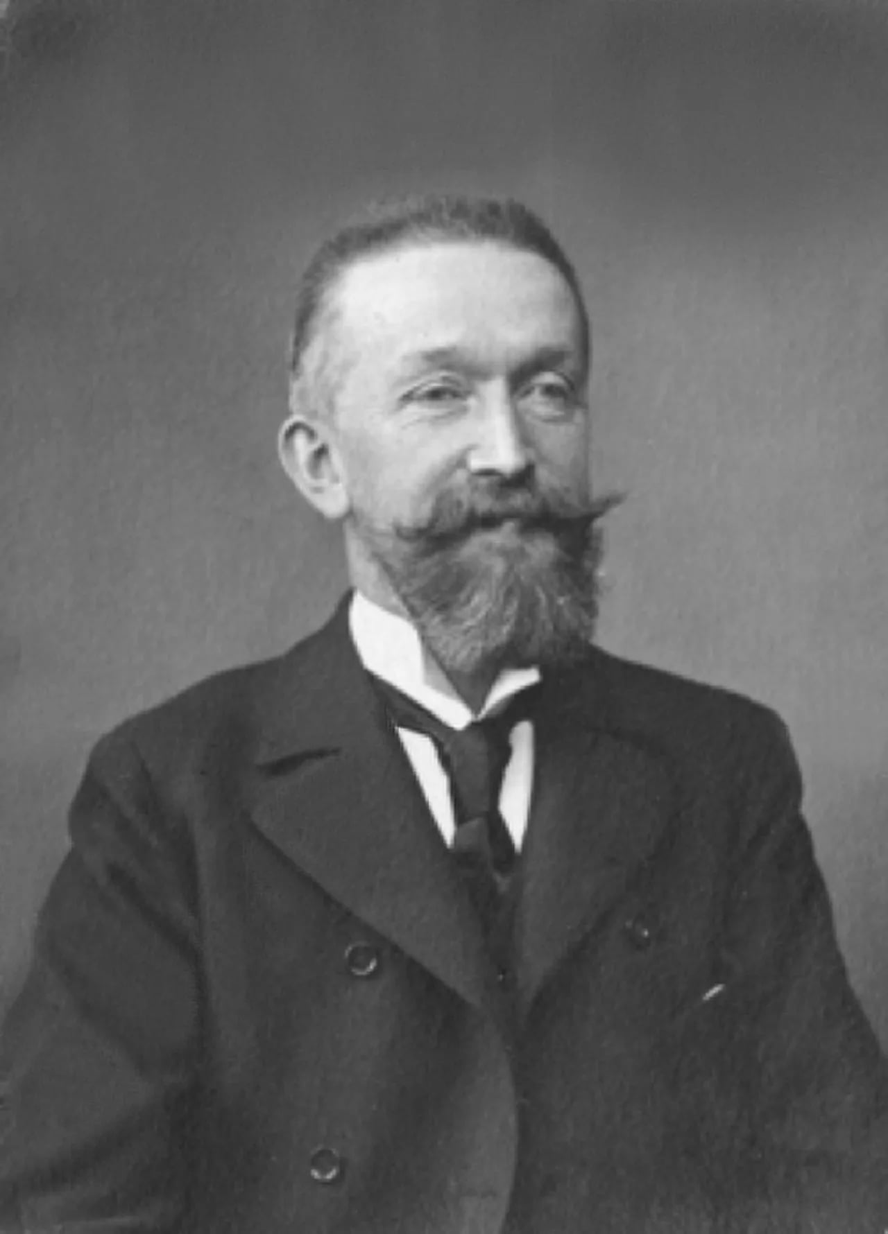 Portrait of François Depeaux (1853–1920) – memorial page