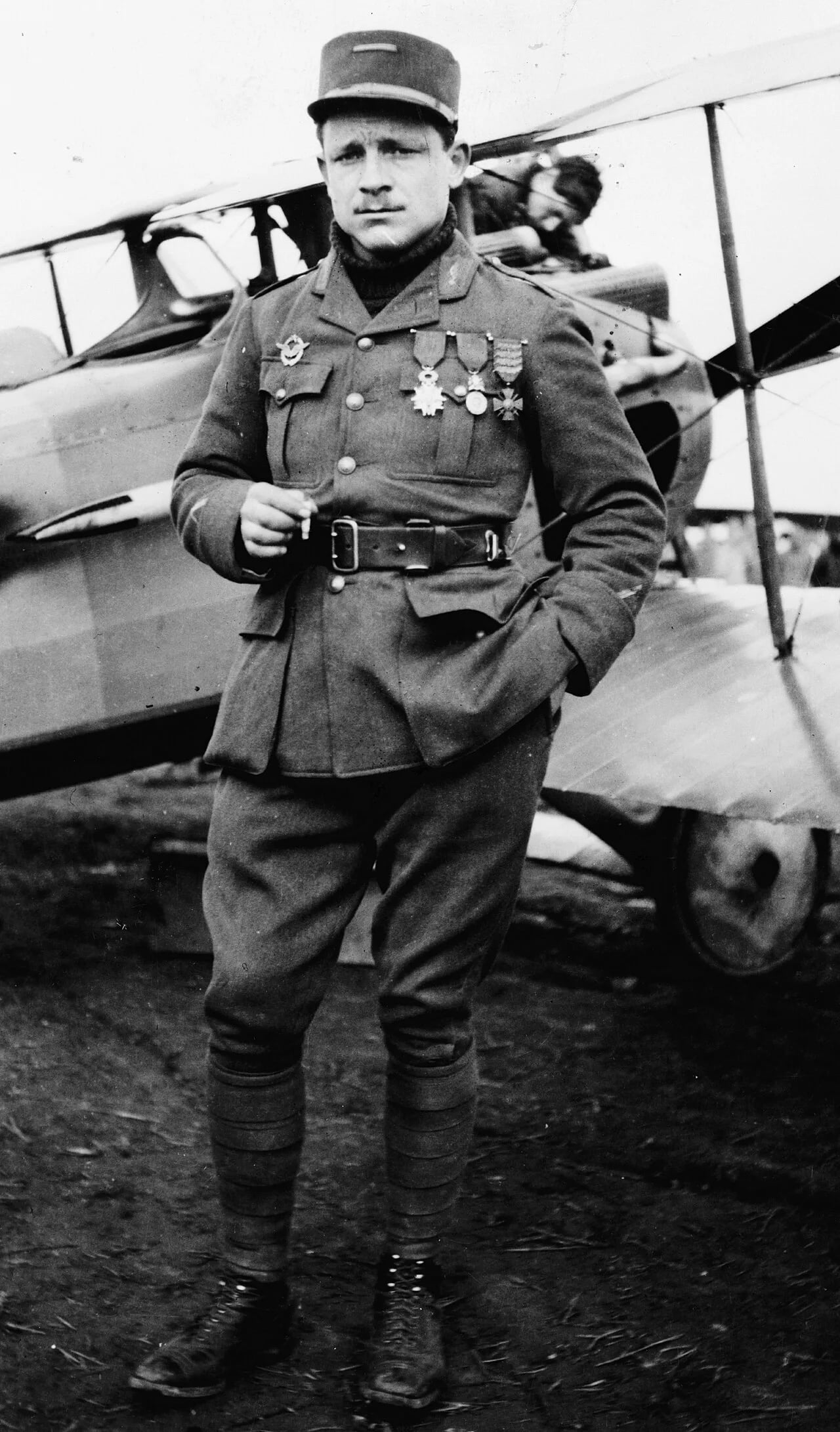 Portrait of Raoul Lufbery (1885–1918) – memorial page