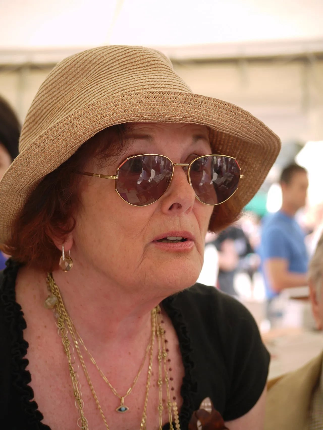 Porträt von Frédérique Hébrard (1927–2023) – Gedenkseite