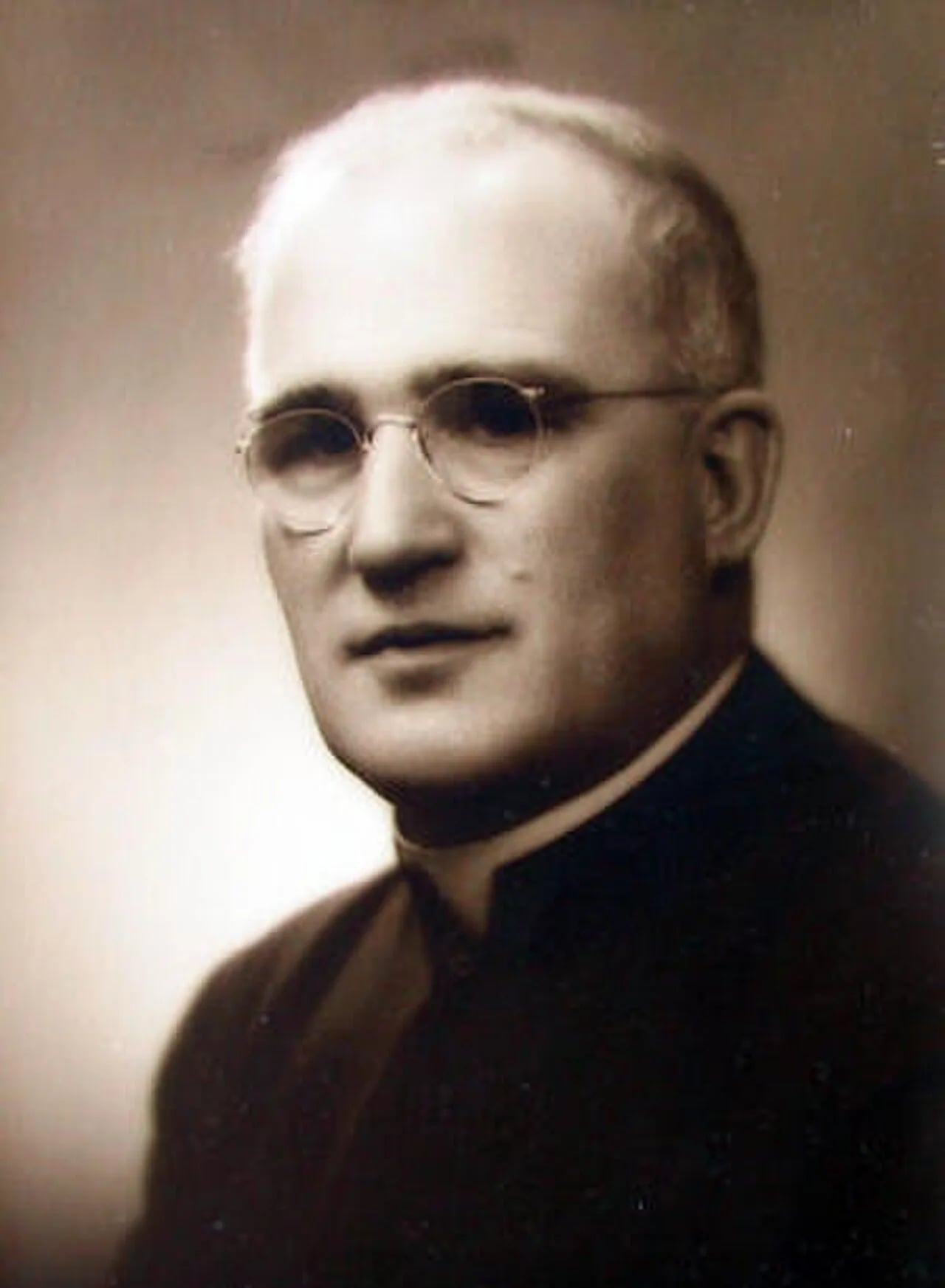 Portrait of Félix-Antoine Savard (1896–1982) – memorial page