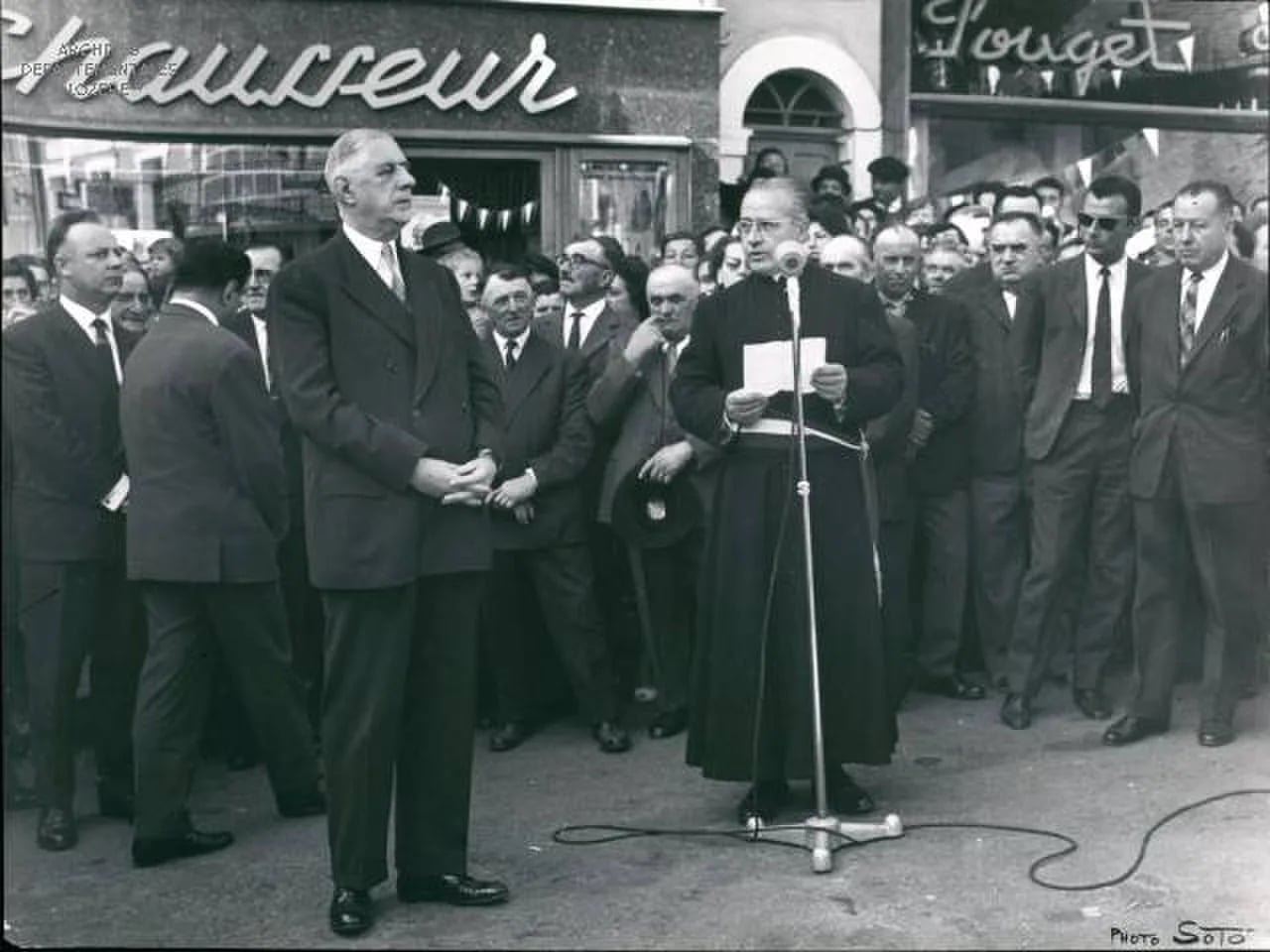 Portrait of Félix Viallet (1912–2005) – memorial page