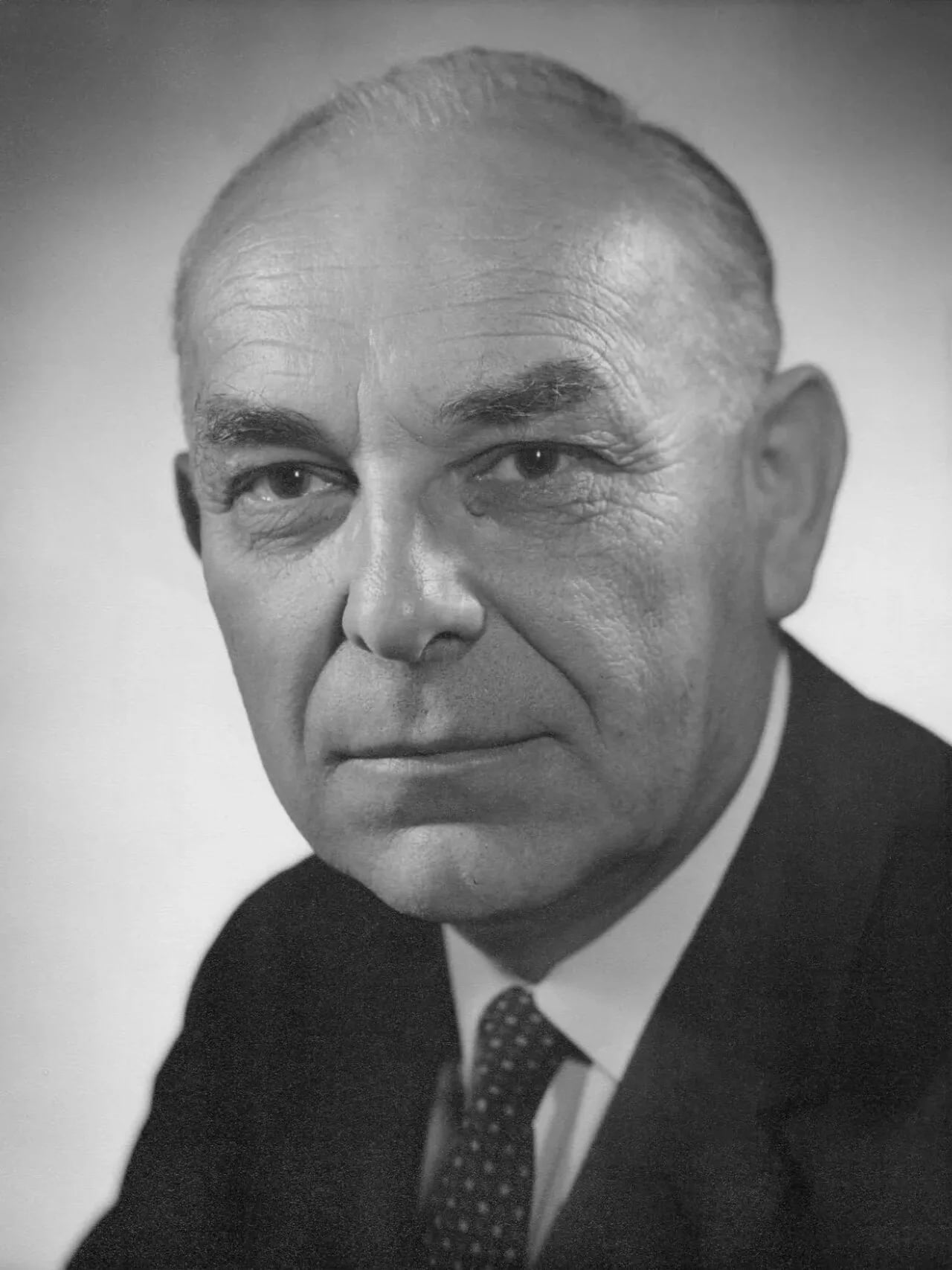 Portrait of George Isaac Smith (1909–1982) – memorial page
