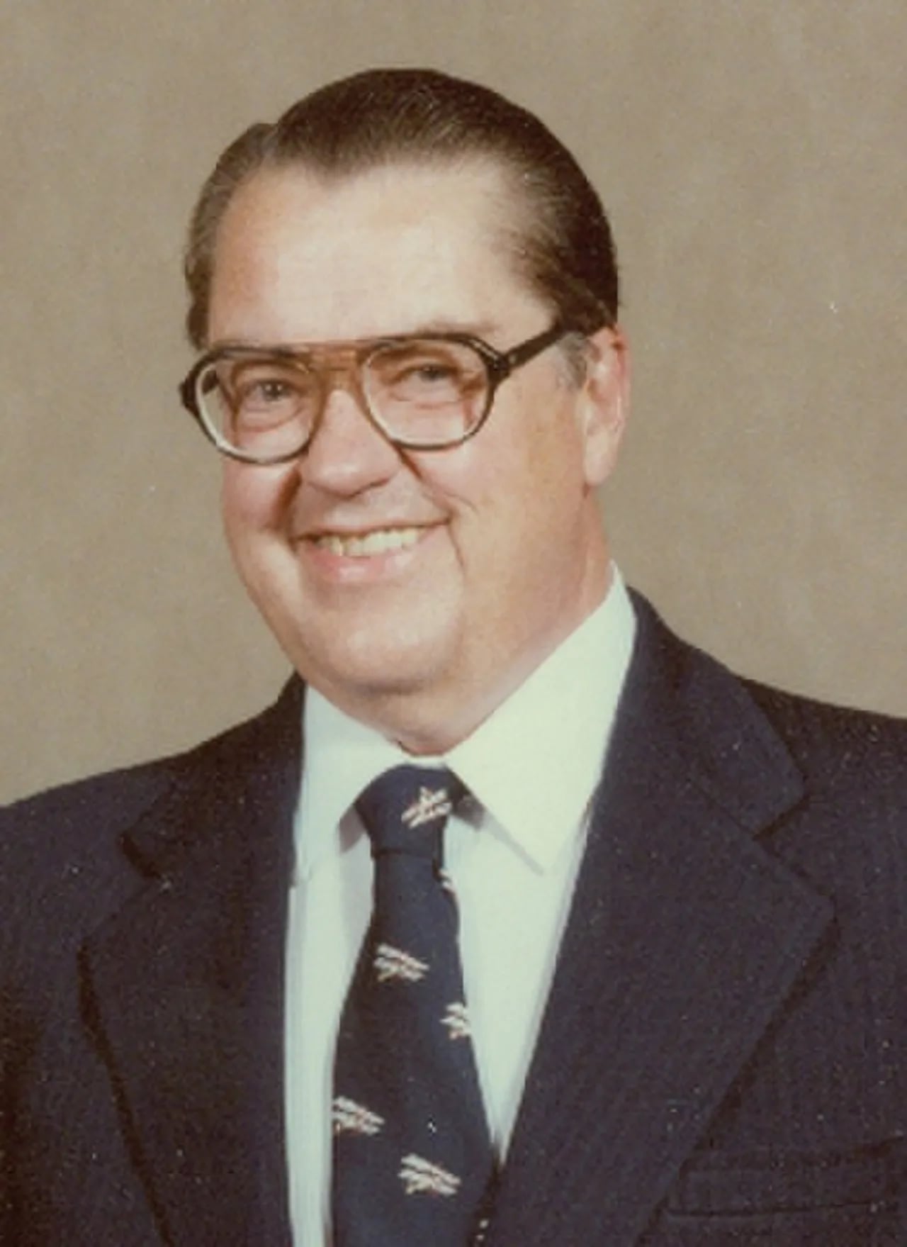 Porträt von George J. Laurer (1925–2019) – Gedenkseite