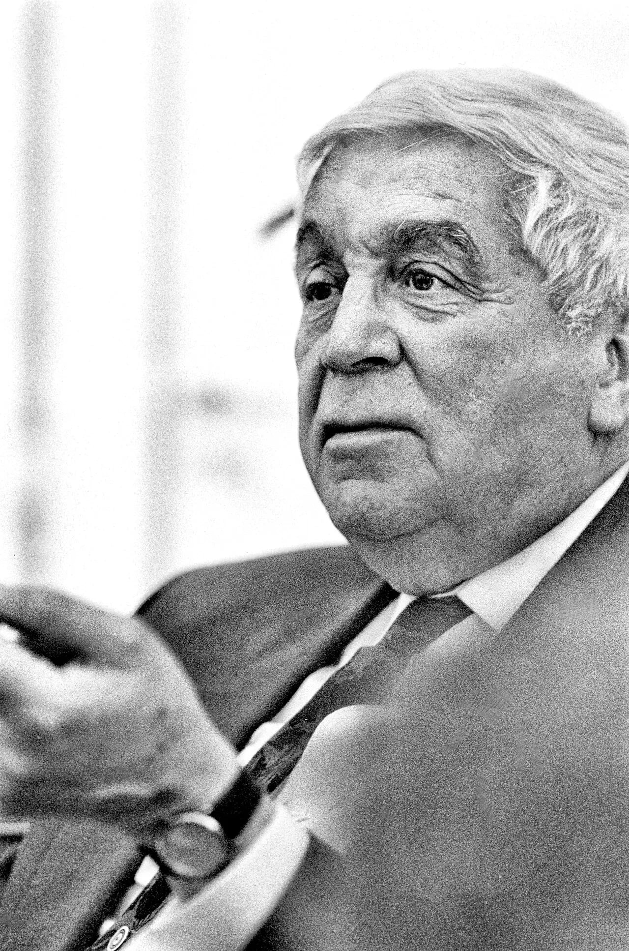 Porträt von Georges Hage (1921–2015) – Gedenkseite