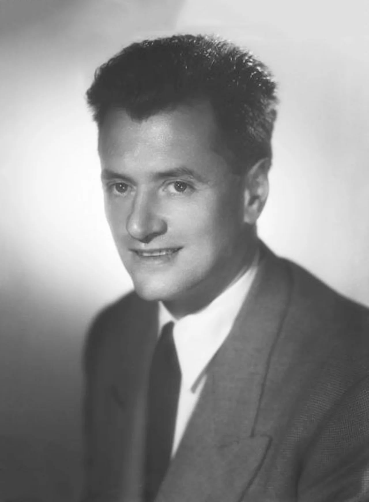 Porträt von Georges de Caunes (1919–2004) – Gedenkseite