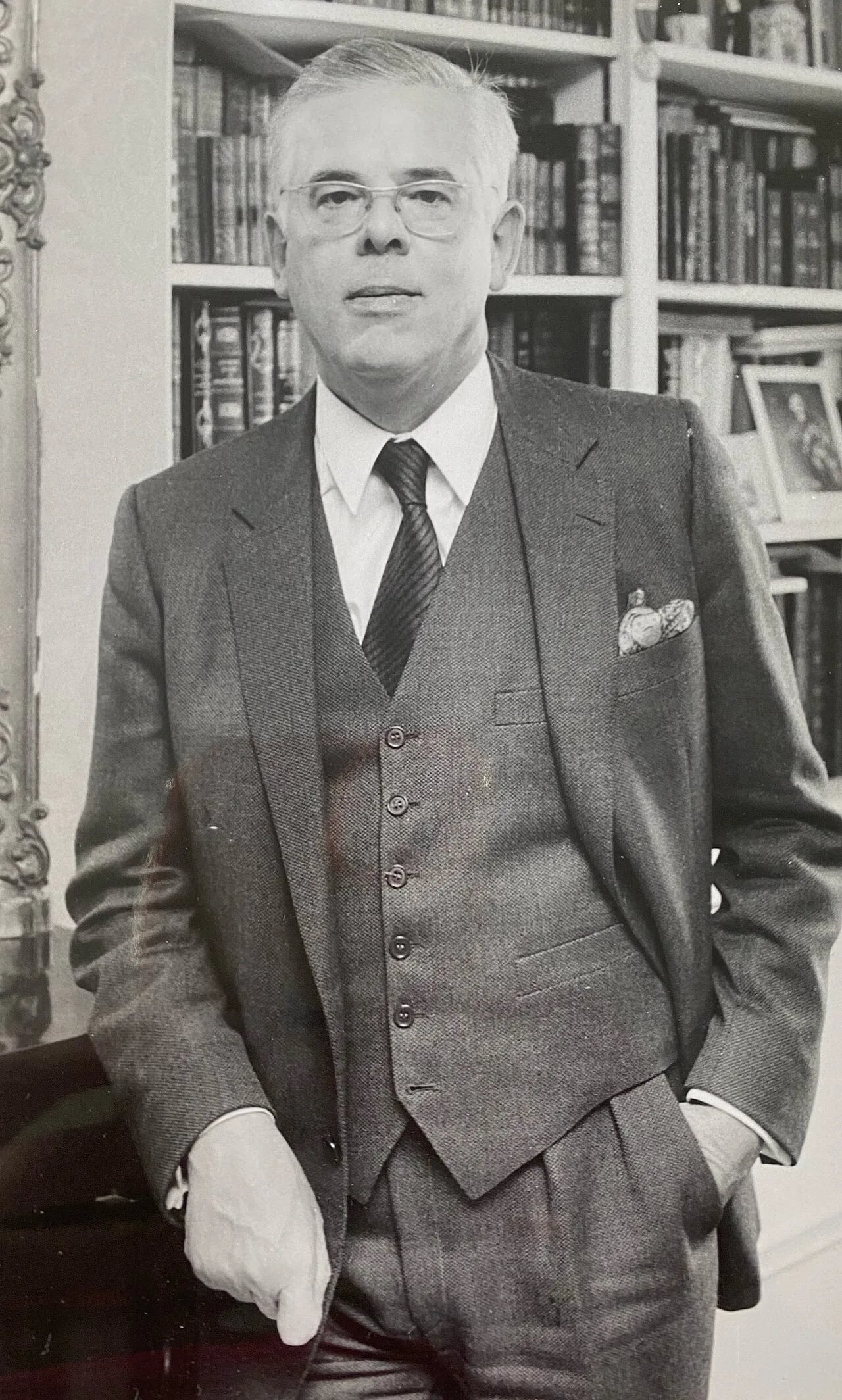 Portrait of Ghislain de Diesbach (1931–2023) – memorial page