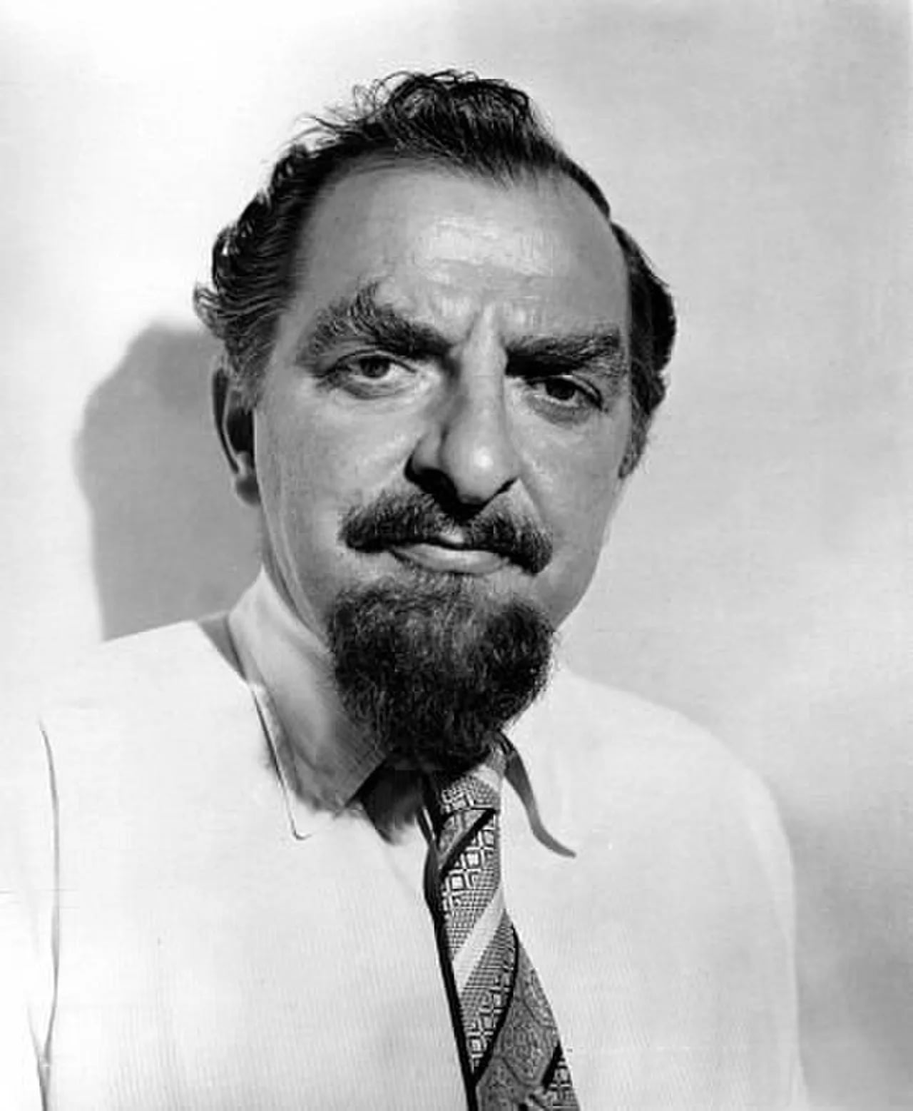 Porträt von Hugh Griffith (1912–1980) – Gedenkseite