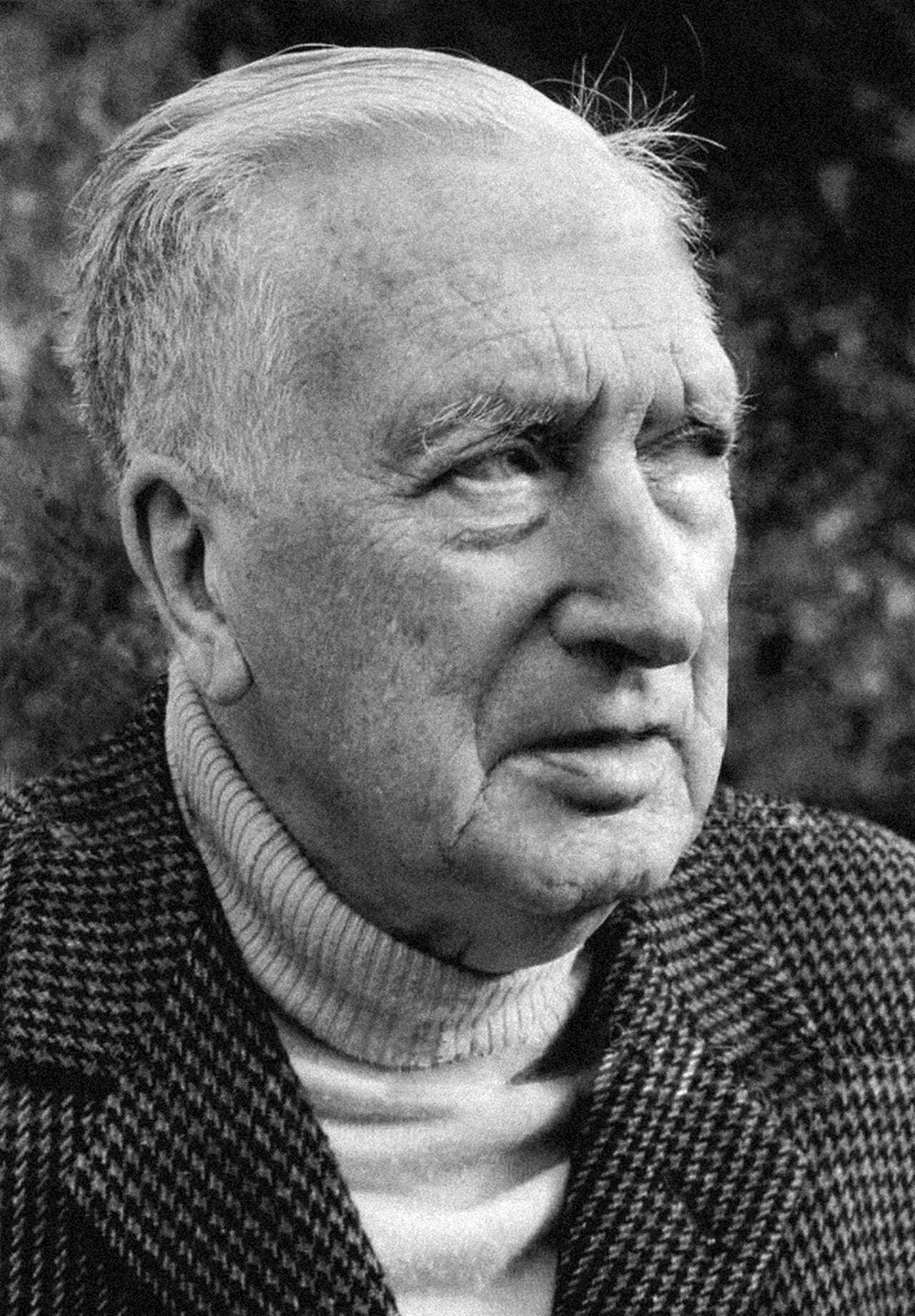 Portrait of William Walton (1902–1983) – memorial page