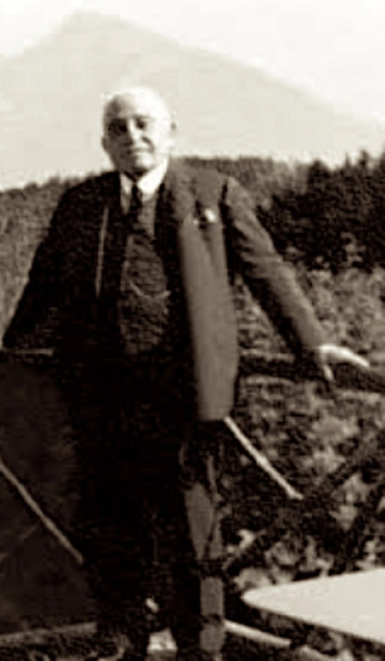 Portrait of Grigore Antipa (1867–1944) – memorial page