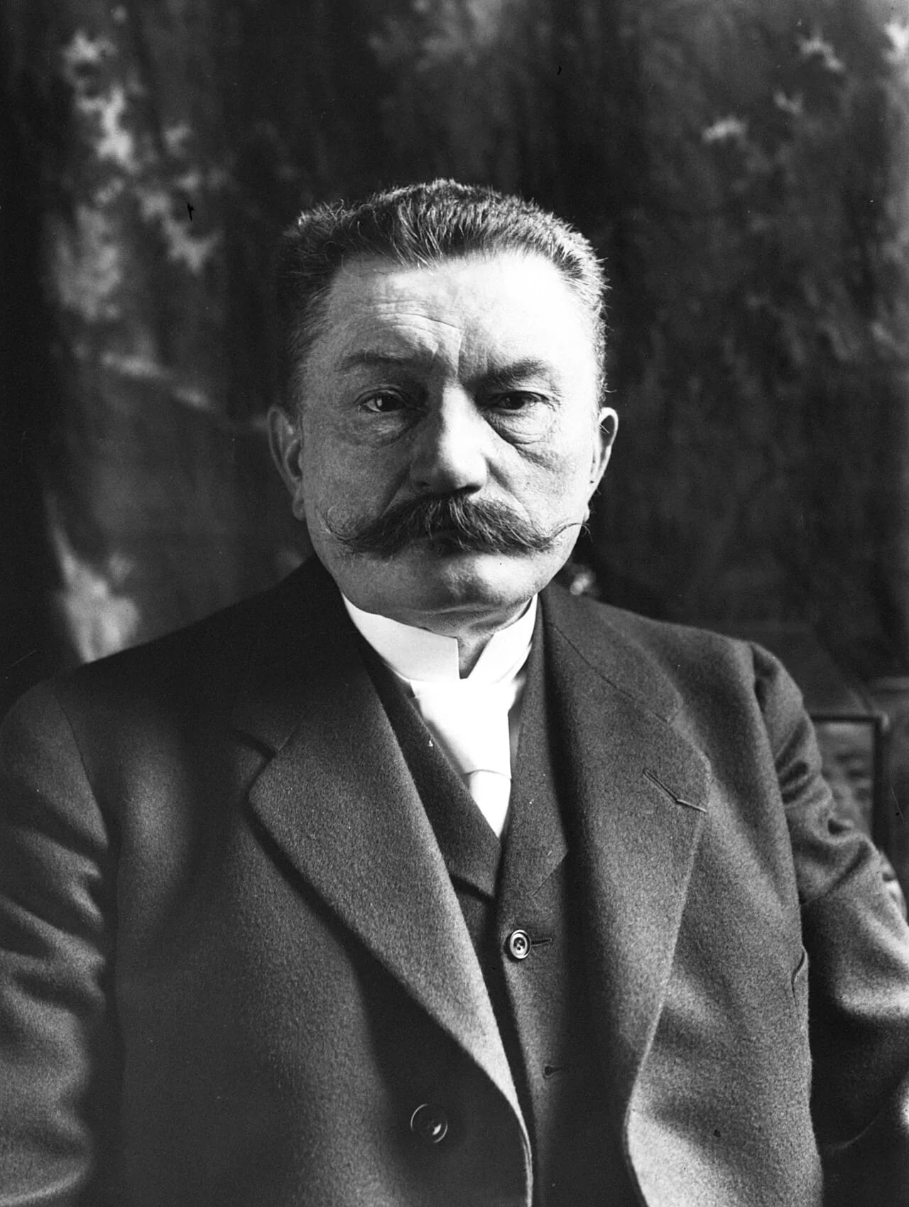 Portrait of Guillaume Chastenet de Castaing (1858–1933) – memorial page