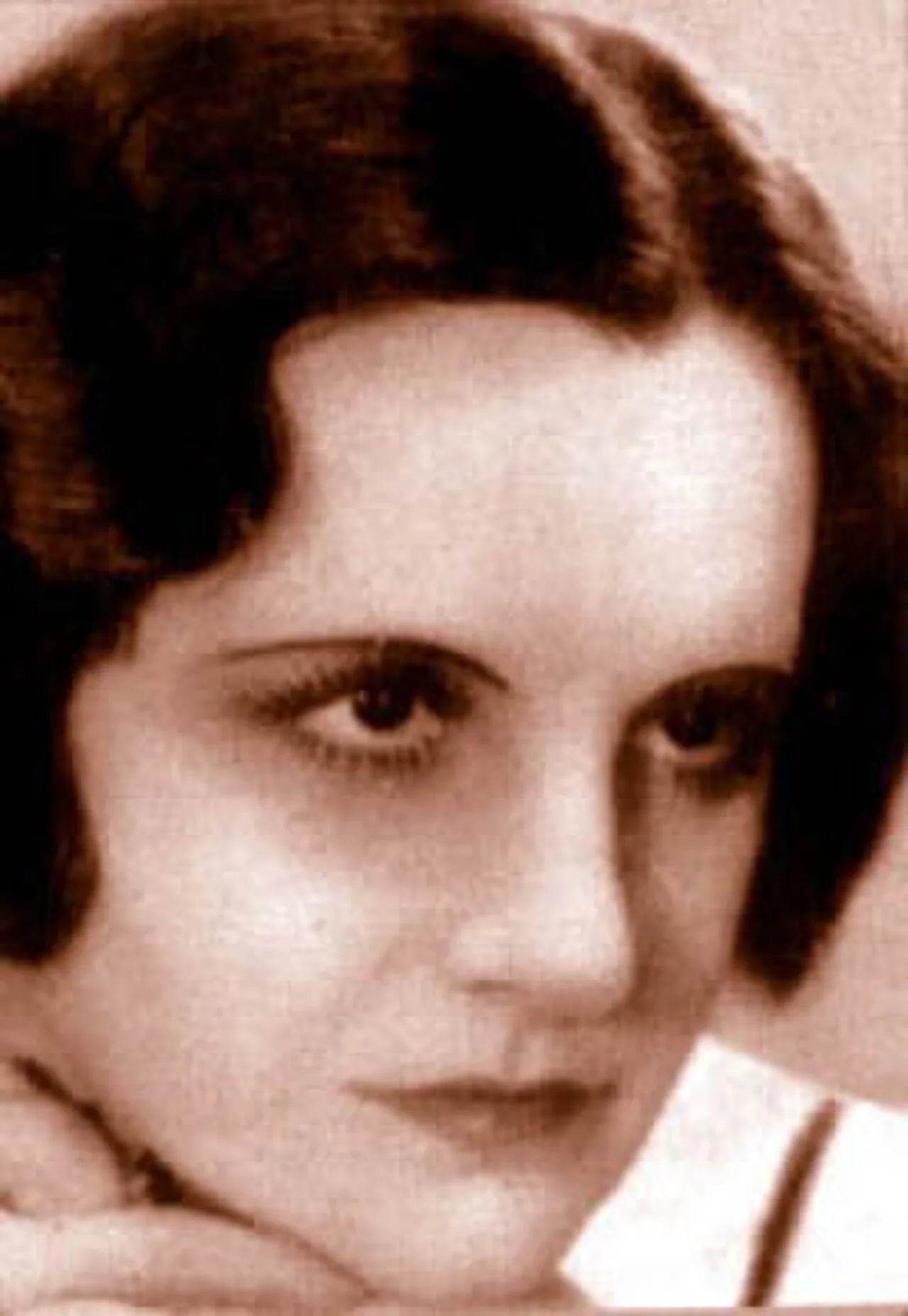 Portrait of Ninon Vallin (1886–1961) – memorial page