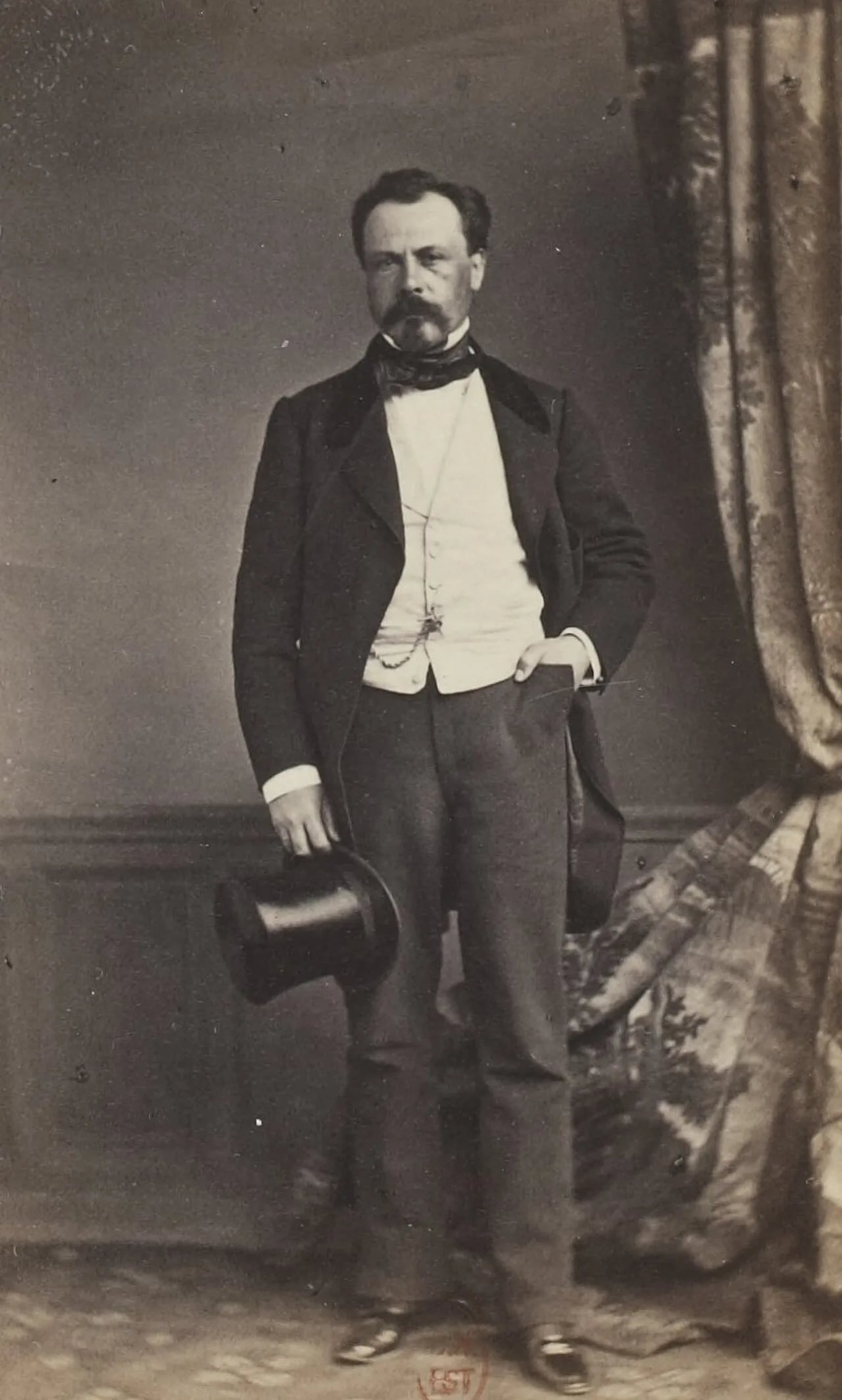 Portrait of Guy Lafond de Saint-Mur (1817–1898) – memorial page